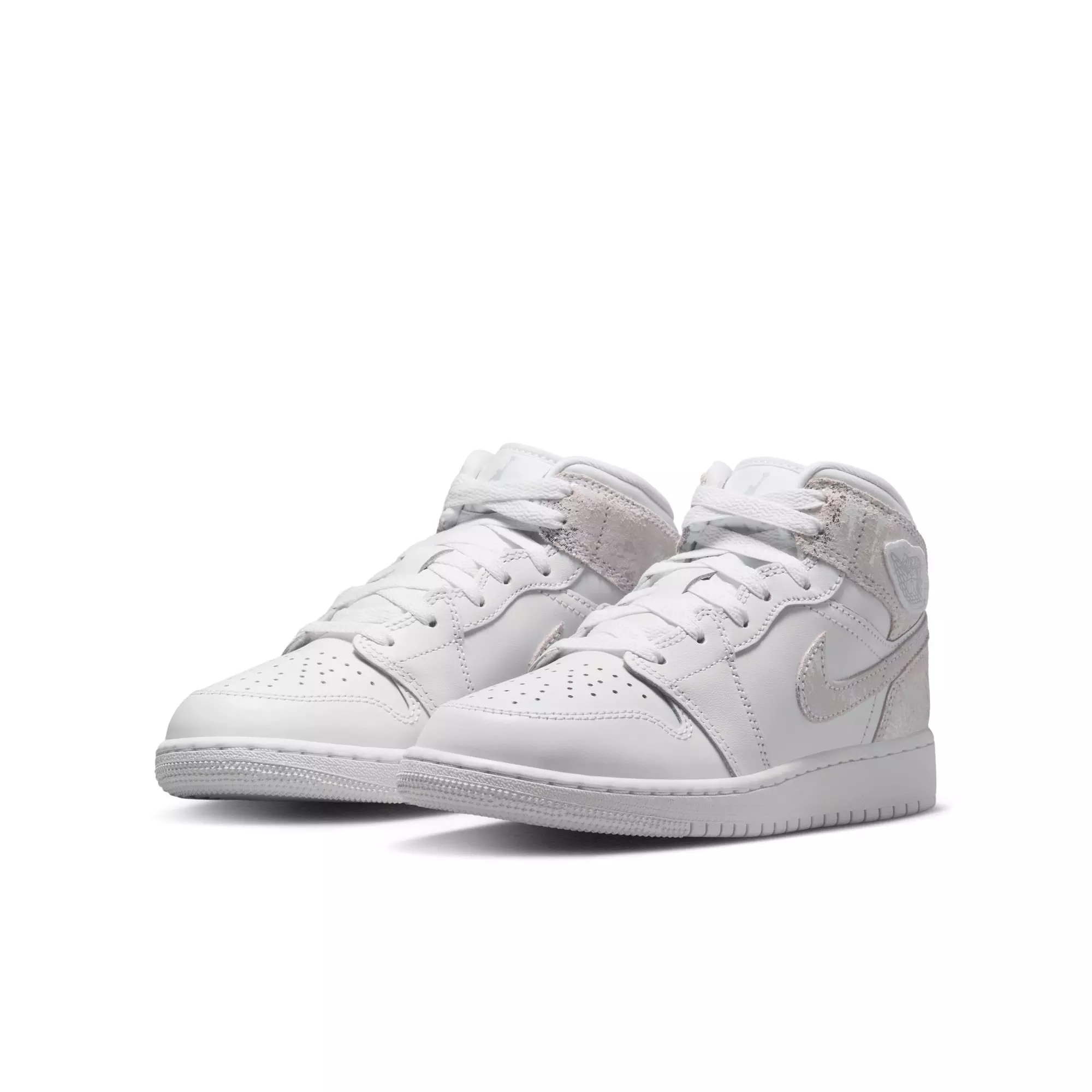 Jordan 1 Mid SE "White/Field Silver" Grade School Boys' Shoe - WHITE/SILVER
