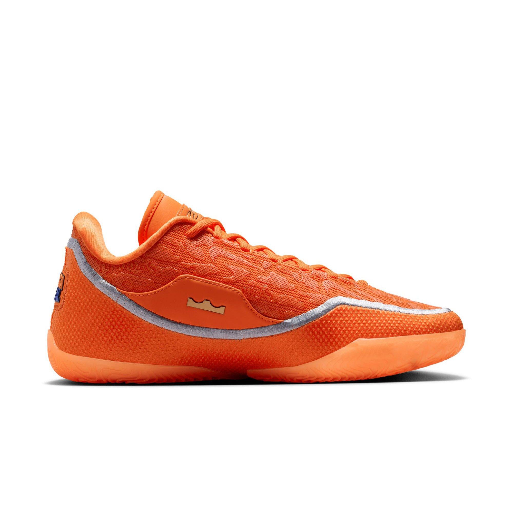 04/03 LEBRON XXIII 'SHOE BAG' ORG/BLK - SAFETY ORANGE/WOLF GREY/METALLIC GOLD Thumbnail View 3