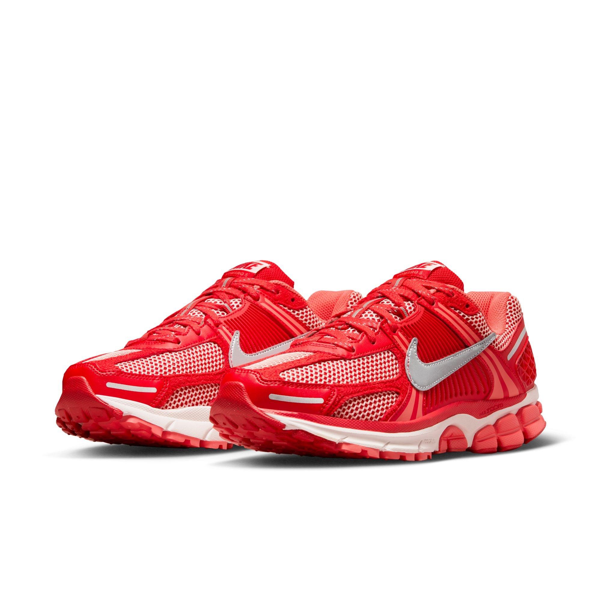 Nike Zoom Vomero 5 Premium "University Red/Metallic Silver" Men's Shoe - RED/SILVER Thumbnail View 5