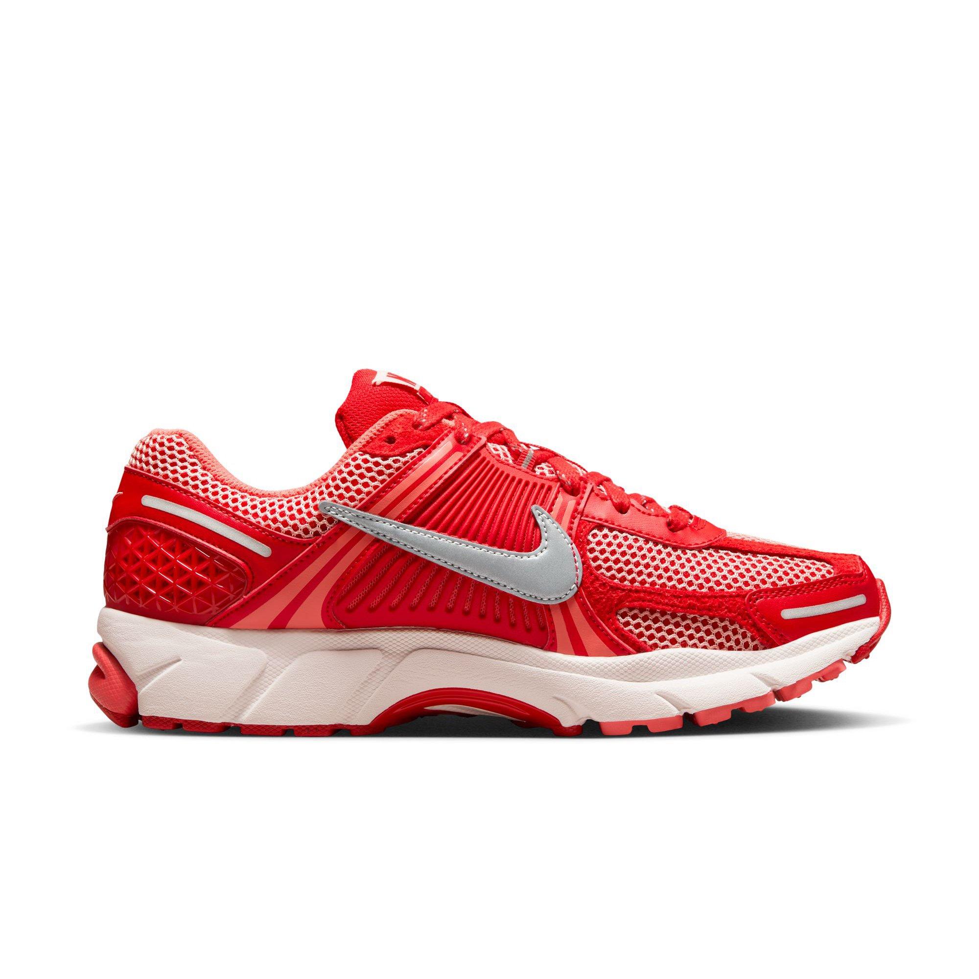 Nike Zoom Vomero 5 Premium "University Red/Metallic Silver" Men's Shoe - RED/SILVER Thumbnail View 2