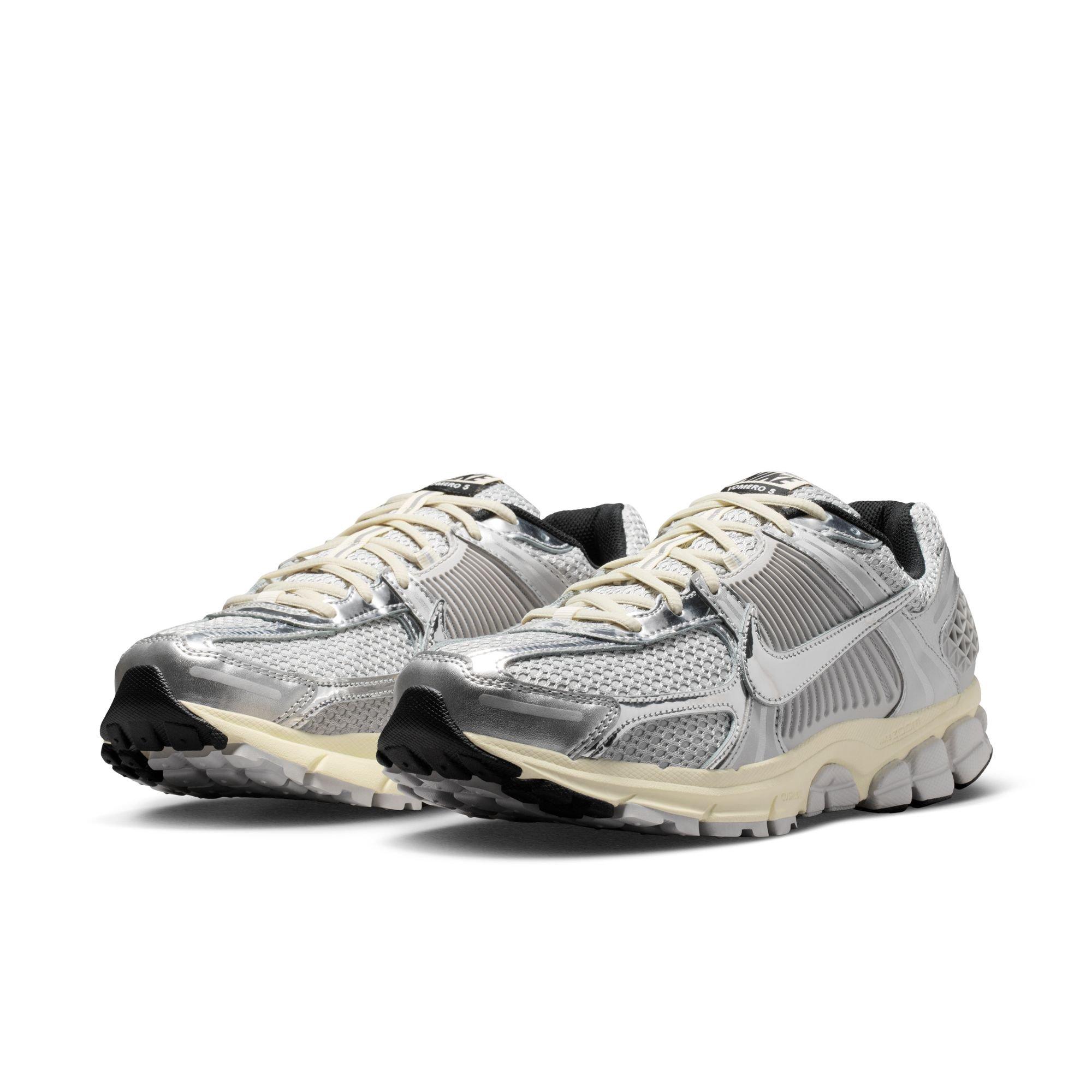 Nike Zoom Vomero 5 "Grey Fog/Chrome/Metallic Silver" Men's Shoe - SILVER Thumbnail View 5