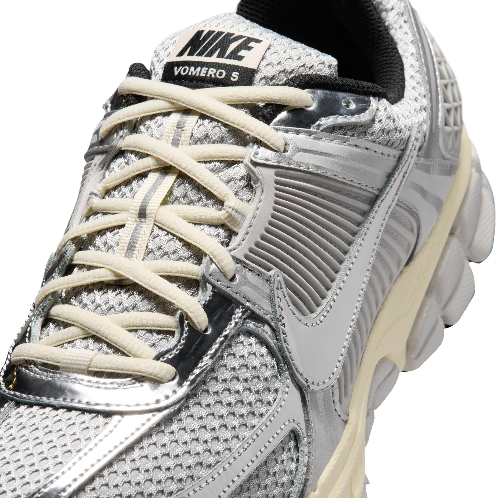 Nike Zoom Vomero 5 "Grey Fog/Chrome/Metallic Silver" Men's Shoe - SILVER Thumbnail View 9