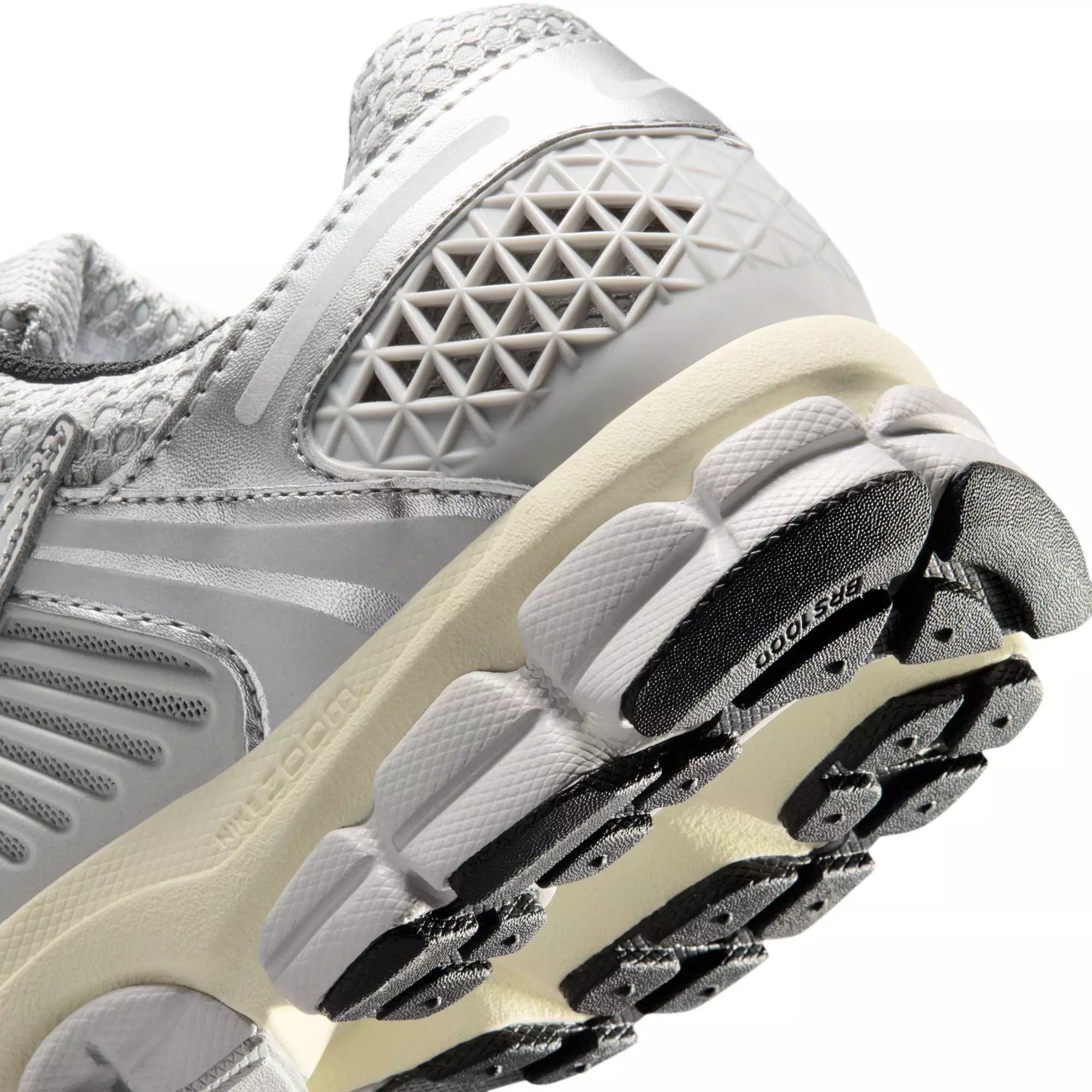 Nike Zoom Vomero 5 "Grey Fog/Chrome/Metallic Silver" Women's Shoe - SILVER
