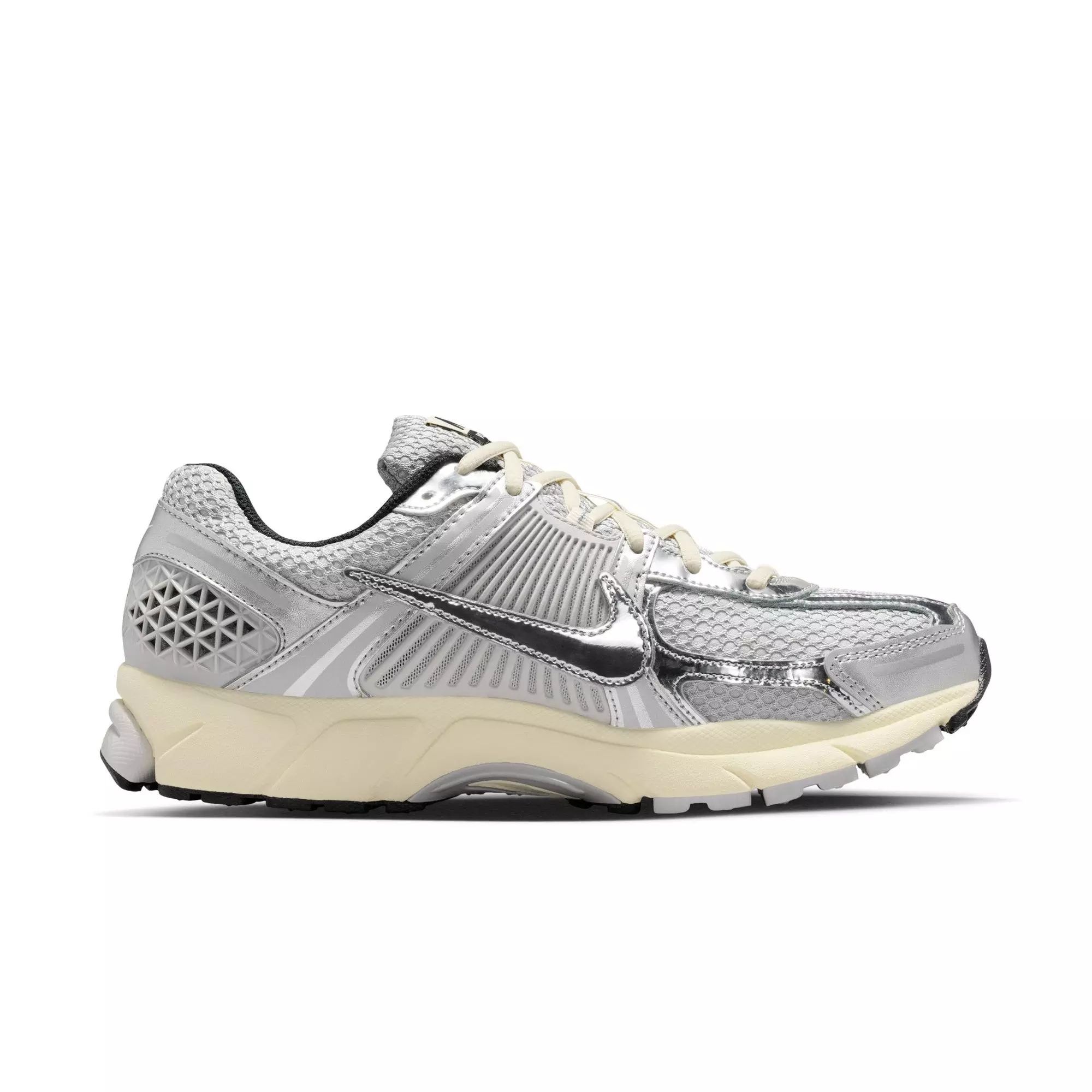 Nike Zoom Vomero 5 "Grey Fog/Chrome/Metallic Silver" Women's Shoe - SILVER