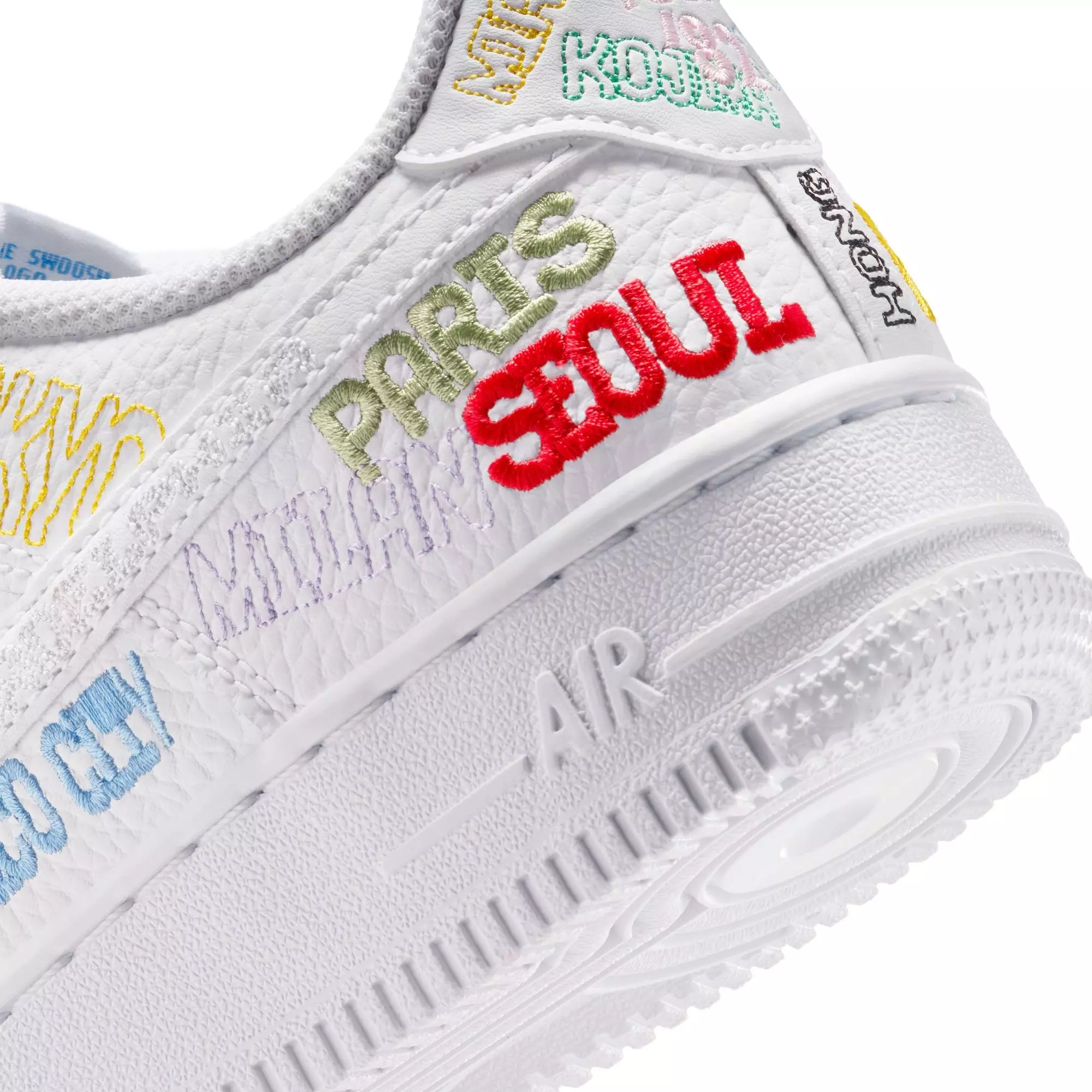 Nike Air Force 1 LV8 3 "On Tour" Grade School Boys' Shoe - WHITE/MULTI