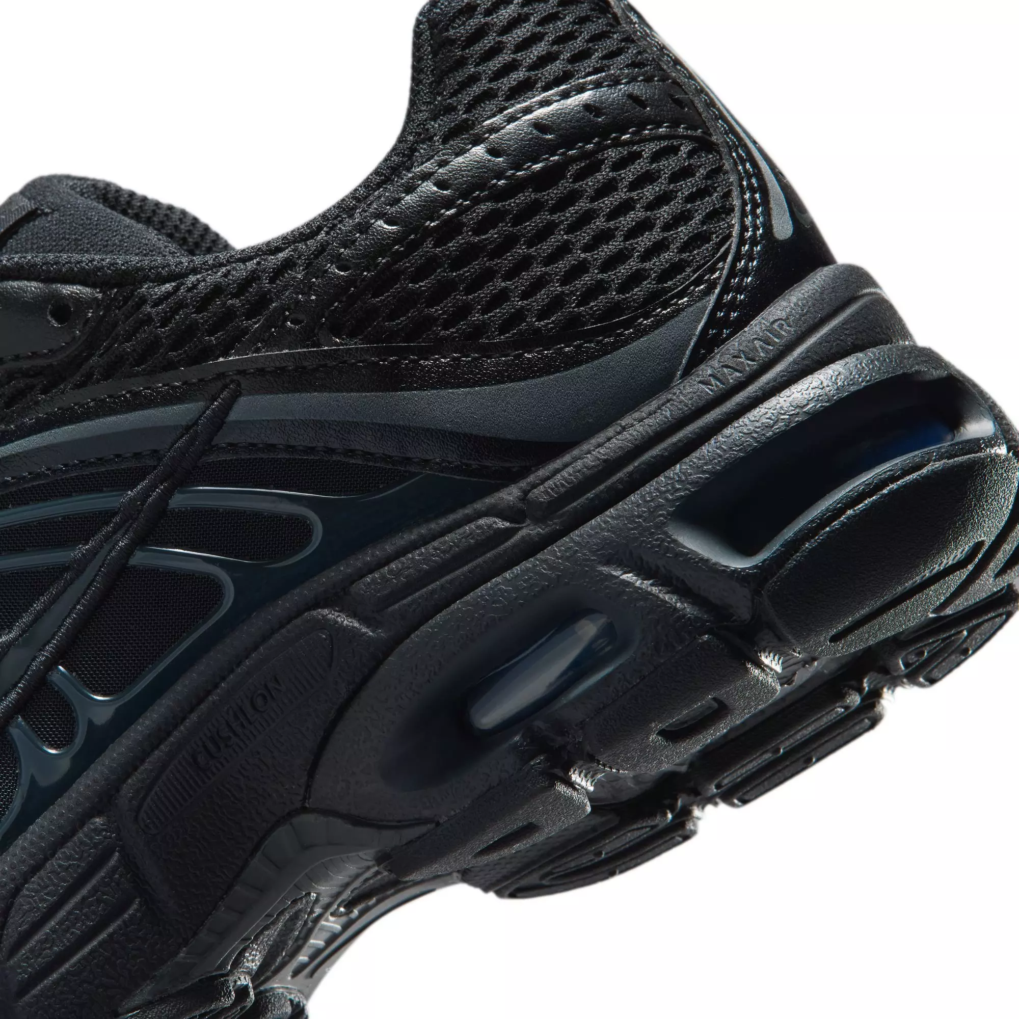 Nike Air Max Moto 2K "Black/Dk Smoke Grey/Mtlc Dark Grey" Grade School Boys' Shoe - BLACK/GREY