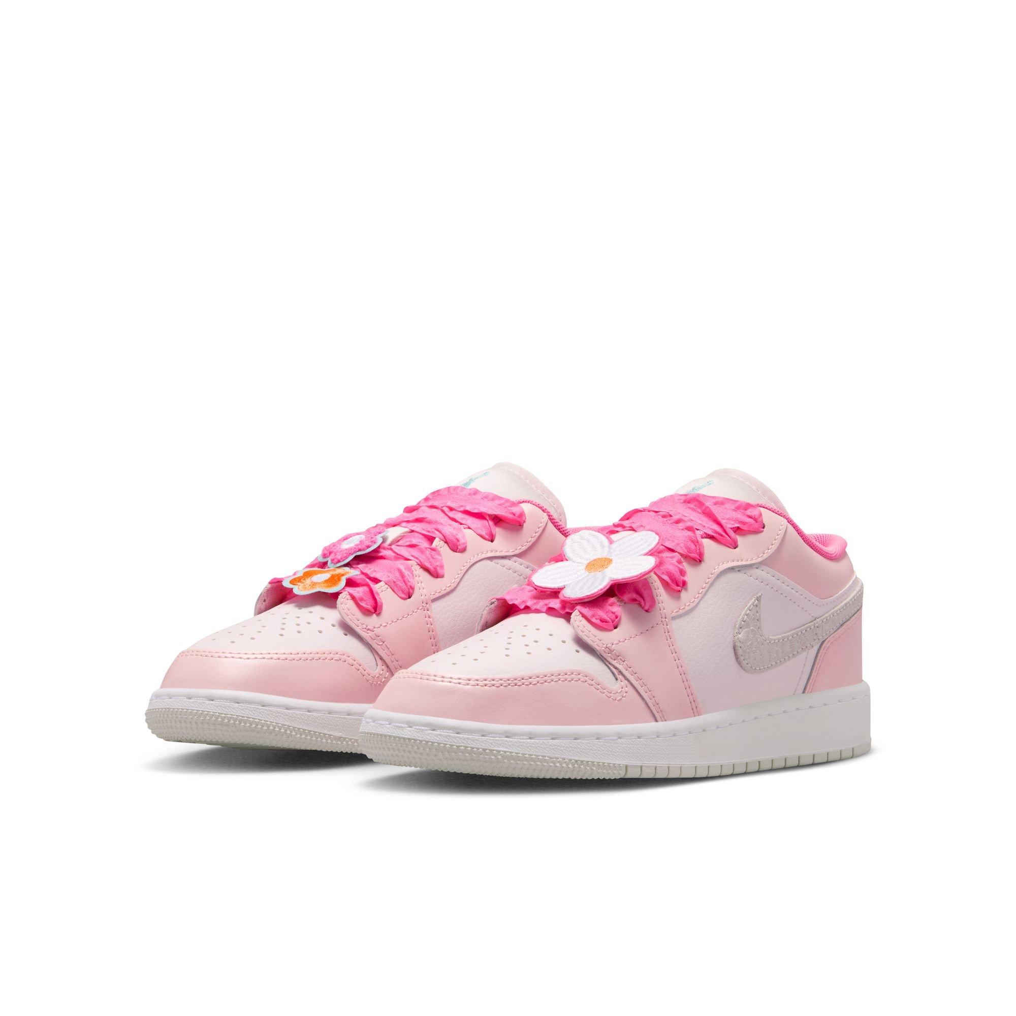 Jordan 1 Low SE "Pink Bloom" Grade School Girls' Shoe - PINK Thumbnail View 5