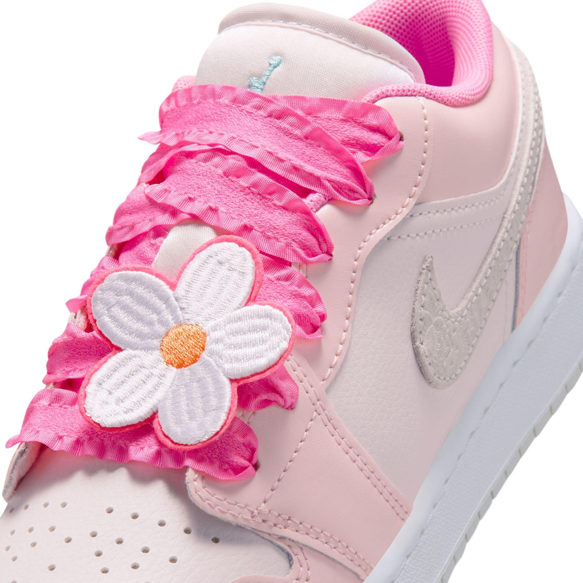 Jordan 1 Low SE "Pink Bloom" Grade School Girls' Shoe - PINK Thumbnail View 10