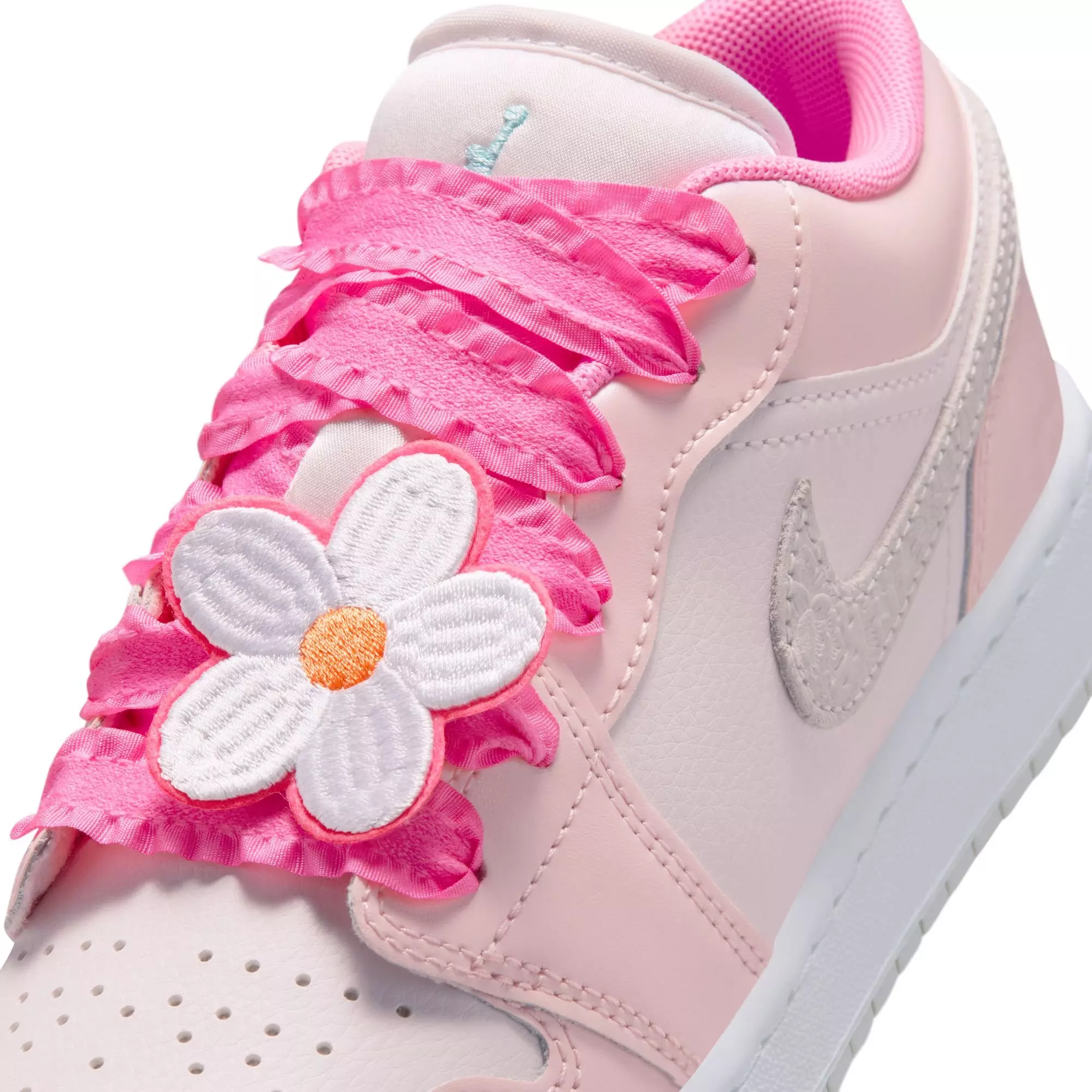 Jordan 1 Low SE "Pink Bloom" Grade School Girls' Shoe - PINK