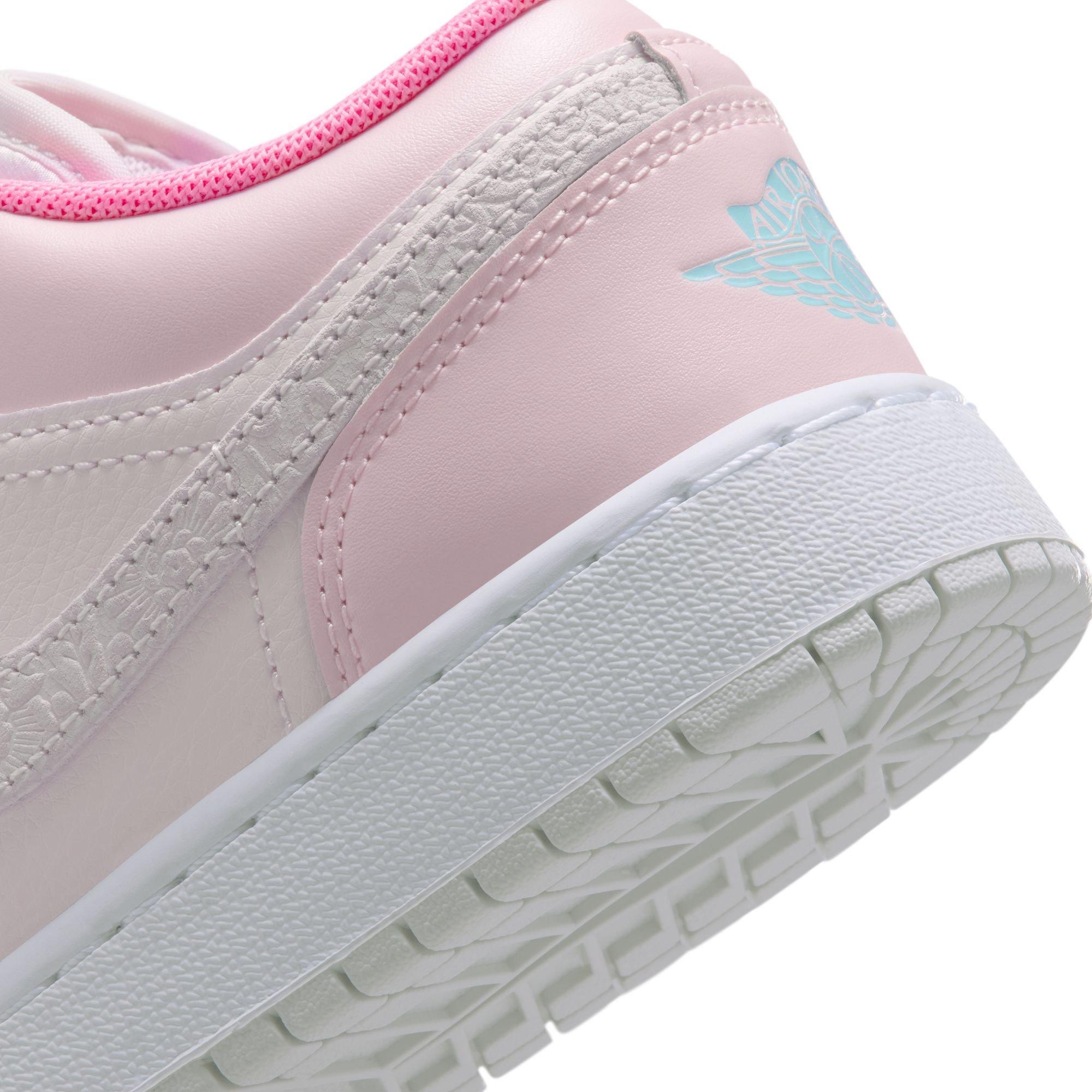 Jordan 1 Low SE "Pink Bloom" Grade School Girls' Shoe - PINK Thumbnail View 11