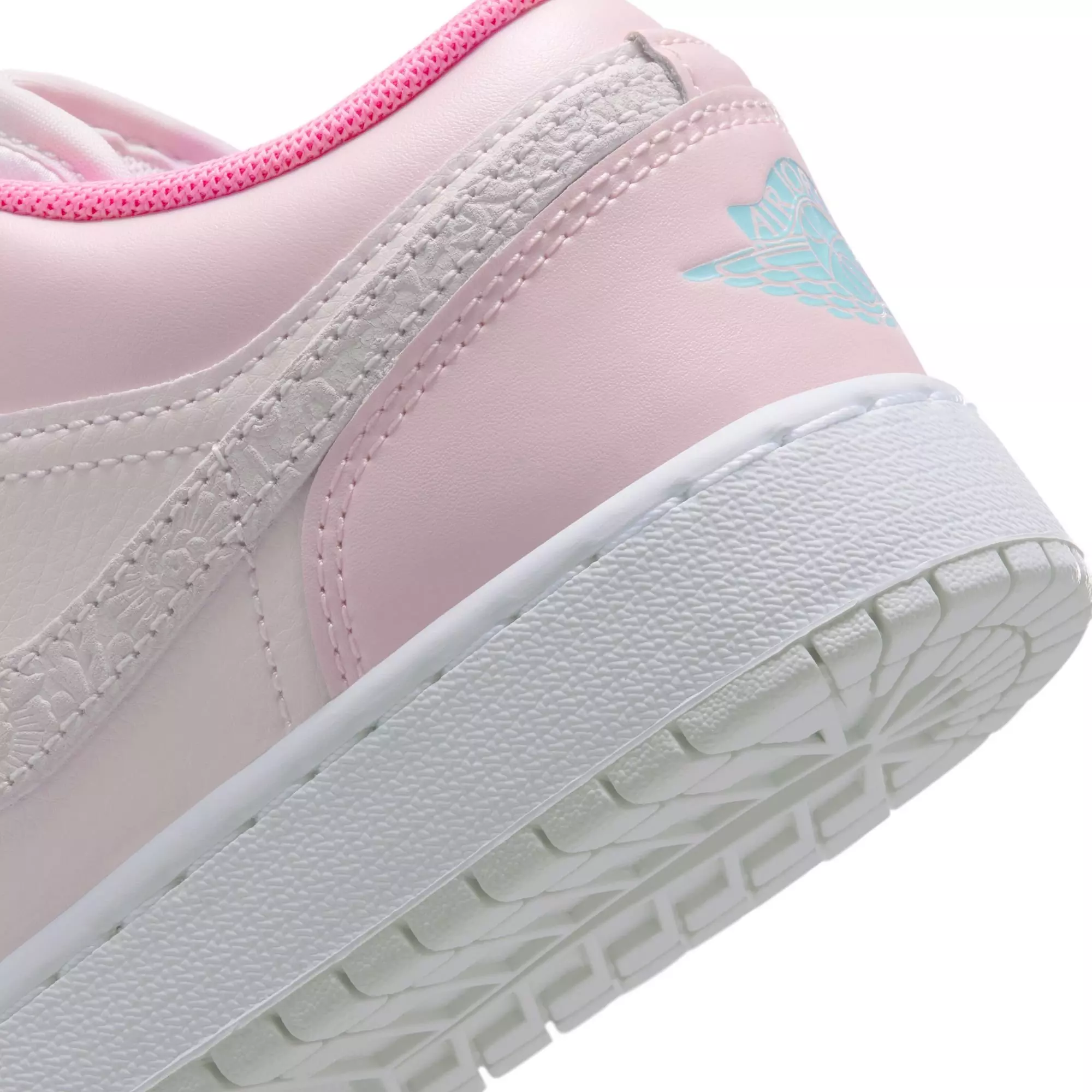 Jordan 1 Low SE "Pink Bloom" Grade School Girls' Shoe - PINK