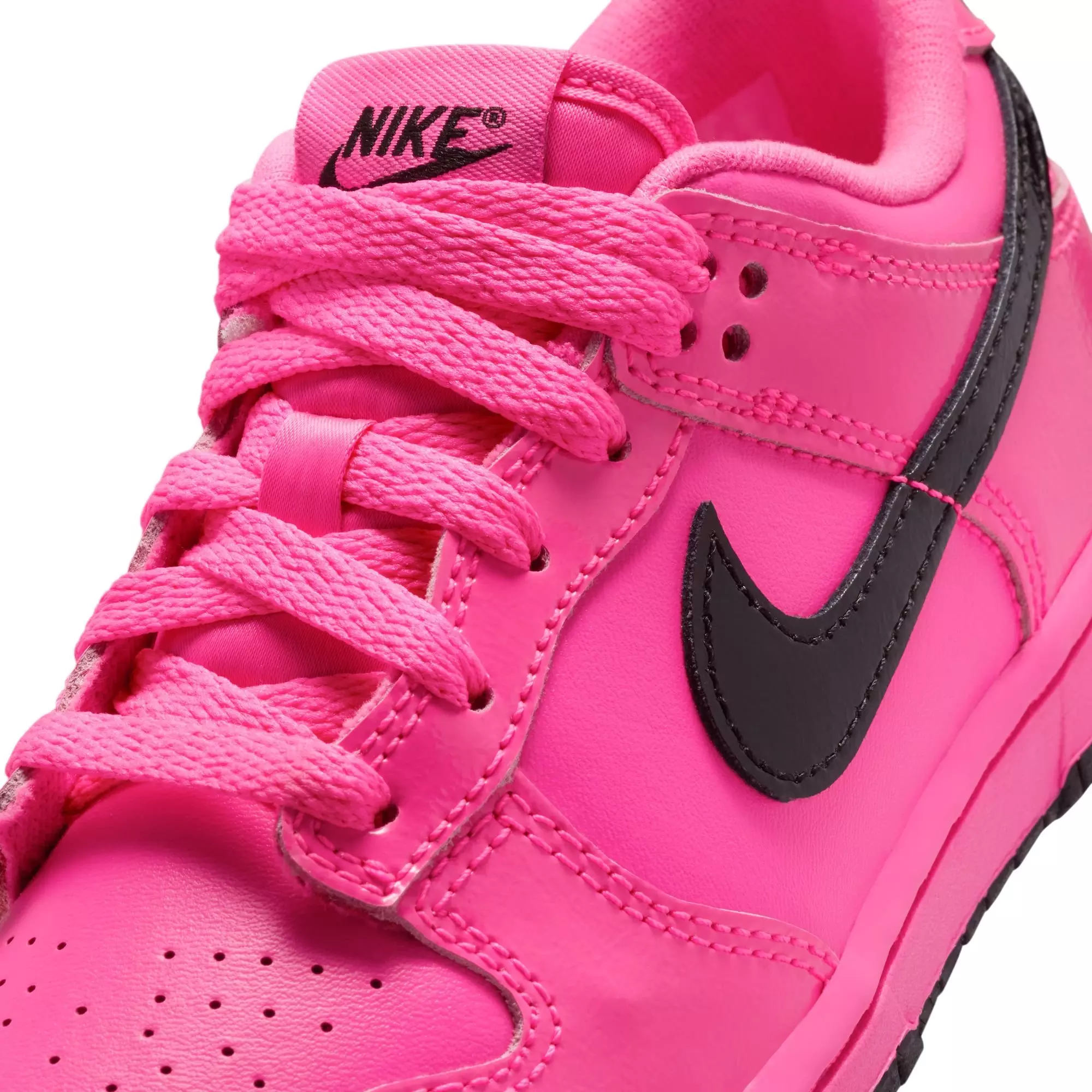 Nike Dunk Low SE "Pink Blast/Black" Preschool Girls' Shoe - PINK