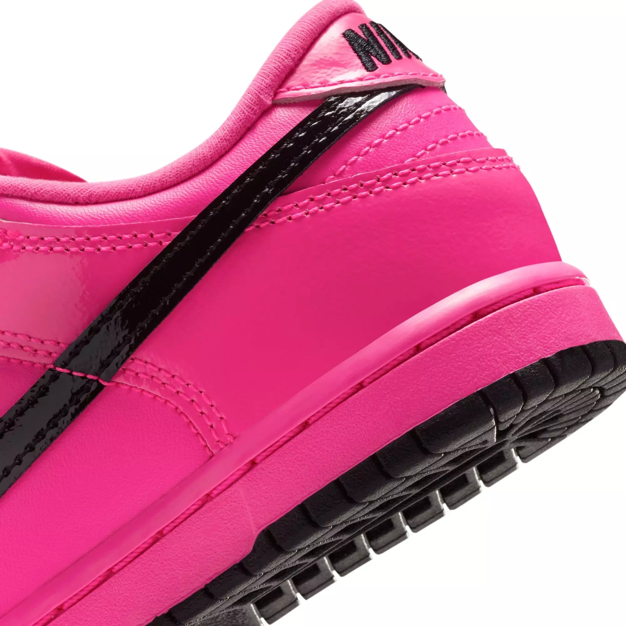 Nike Dunk Low SE "Pink Blast/Black" Preschool Girls' Shoe - PINK