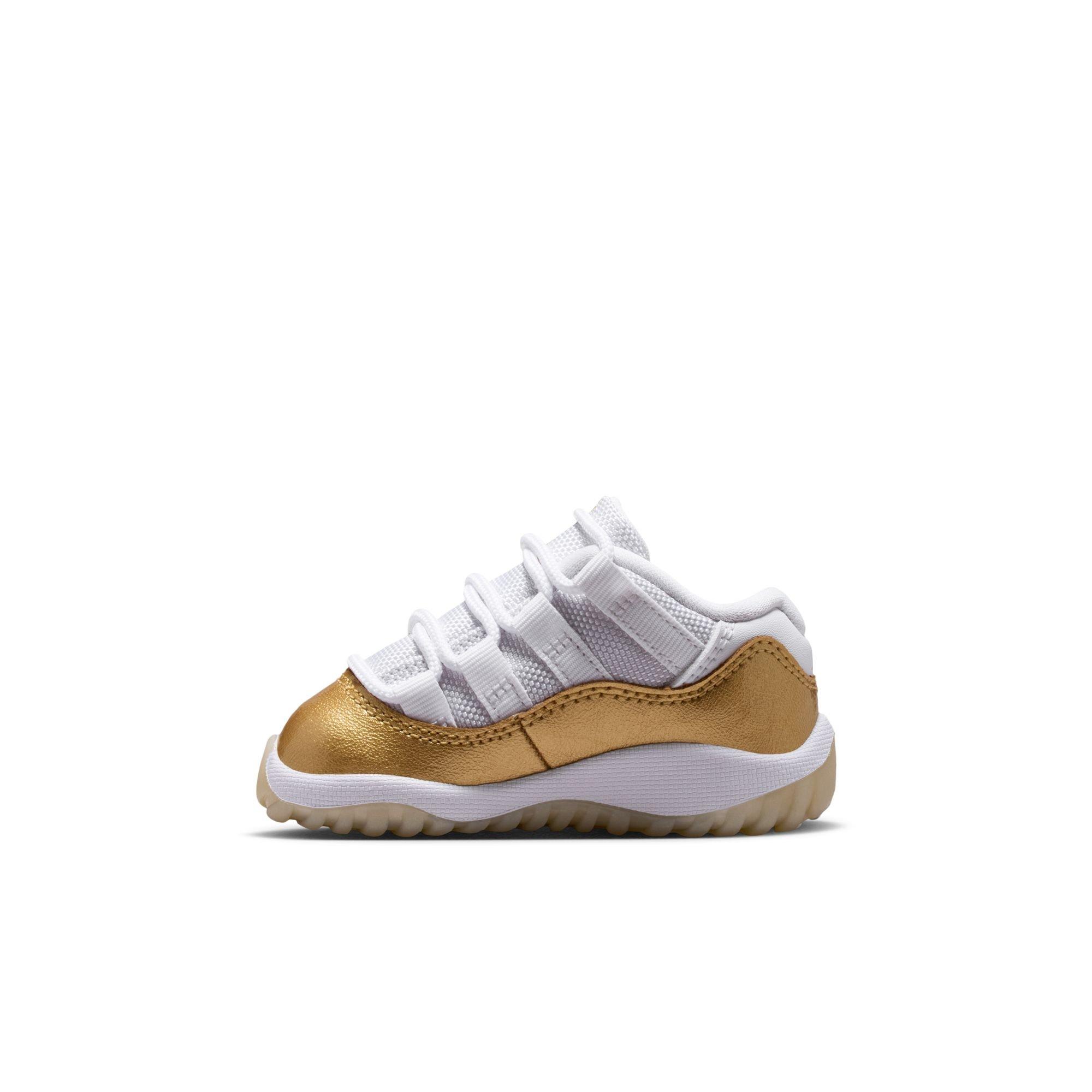 Jordan 11 Retro Low &ldquo;Mother's Day&rdquo; Toddler Girls' Shoe - WHITE/METALLIC GOLD Thumbnail View 7