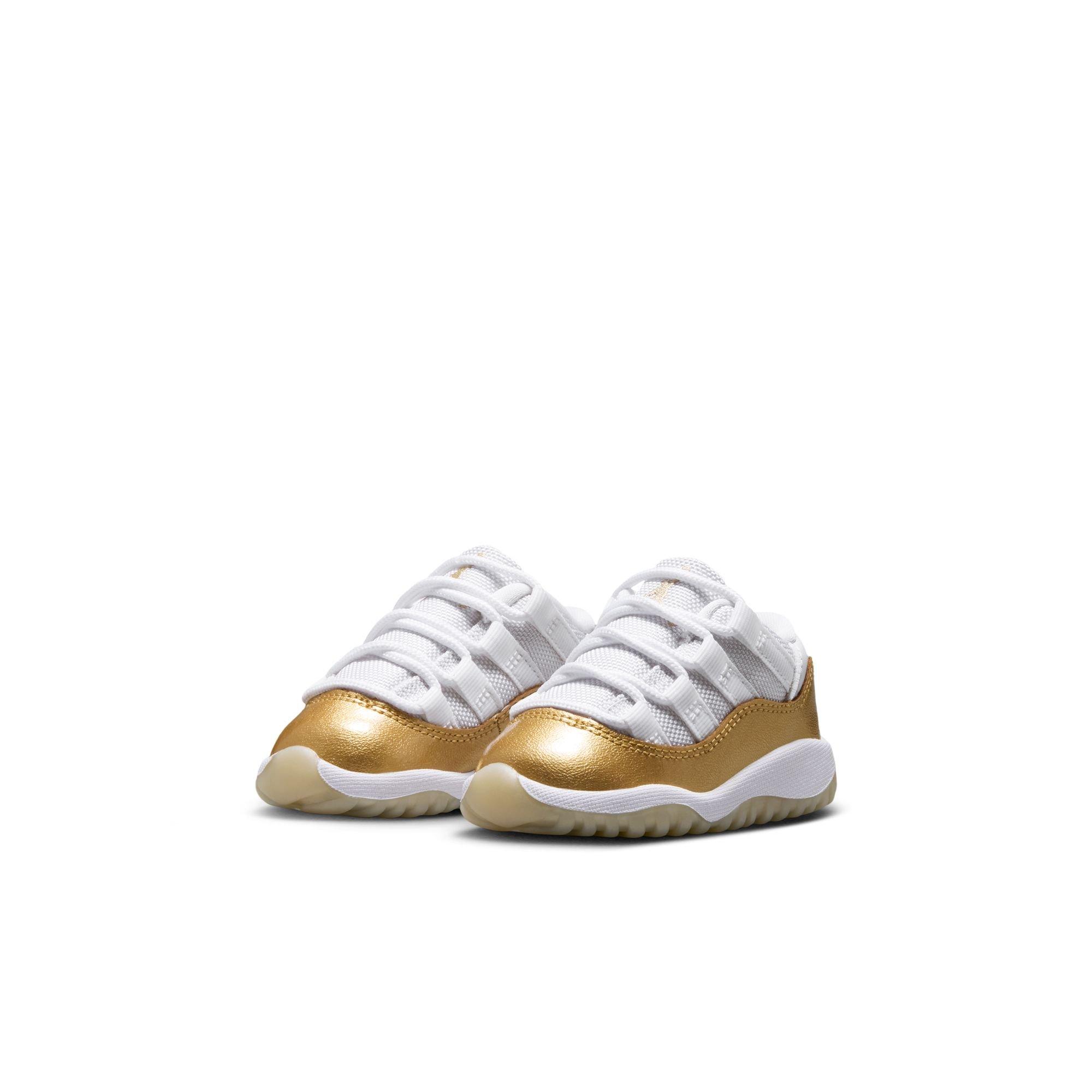 Jordan 11 Retro Low &ldquo;Mother's Day&rdquo; Toddler Girls' Shoe - WHITE/METALLIC GOLD Thumbnail View 4