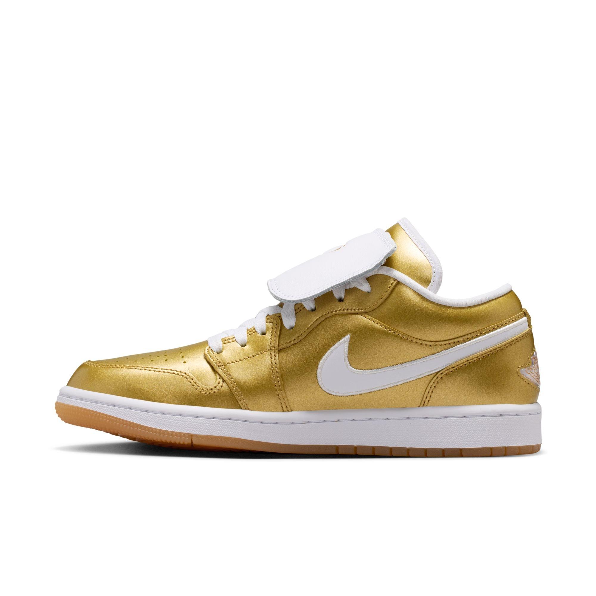 Jordan 1 Low "Gold/White/Gum Yellow" Women's Shoe - GOLD/WHITE Thumbnail View 4