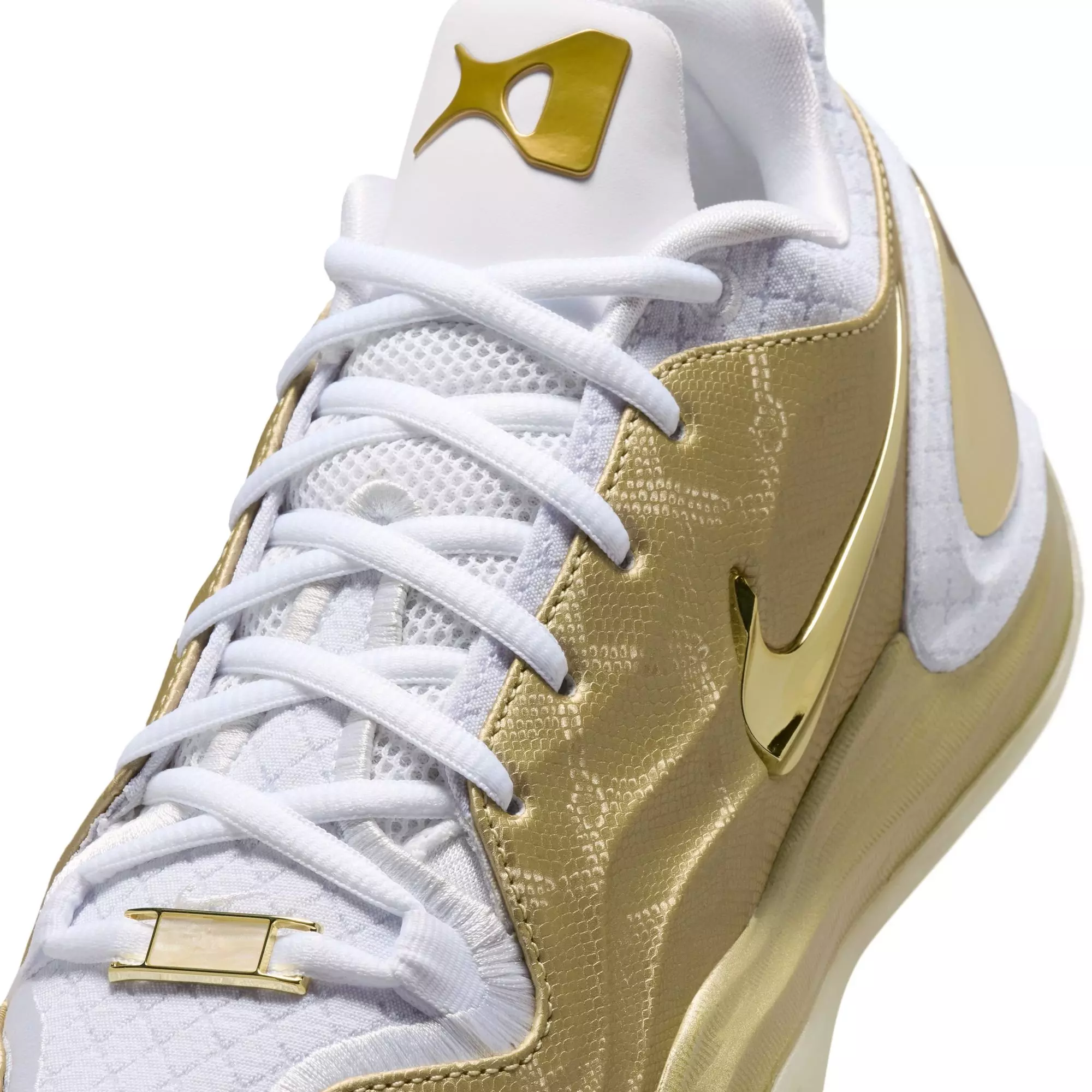 Nike A'Two "Gold Standard" Basketball Shoe - METALLIC GOLD STAR/WHITE