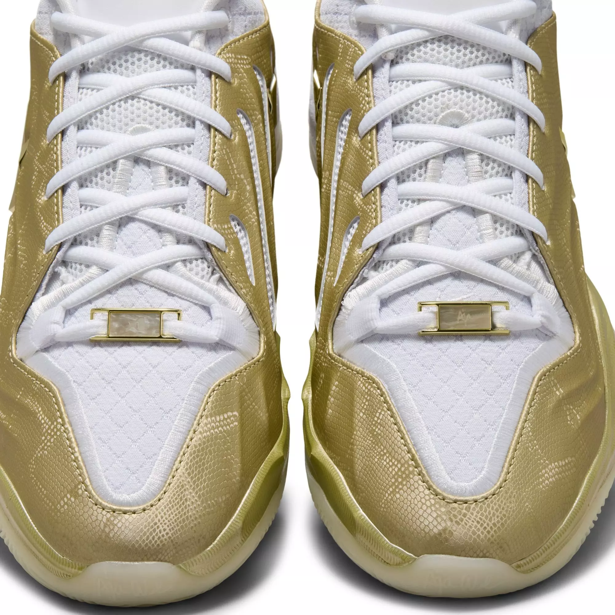 Nike A'Two "Gold Standard" Basketball Shoe - METALLIC GOLD STAR/WHITE