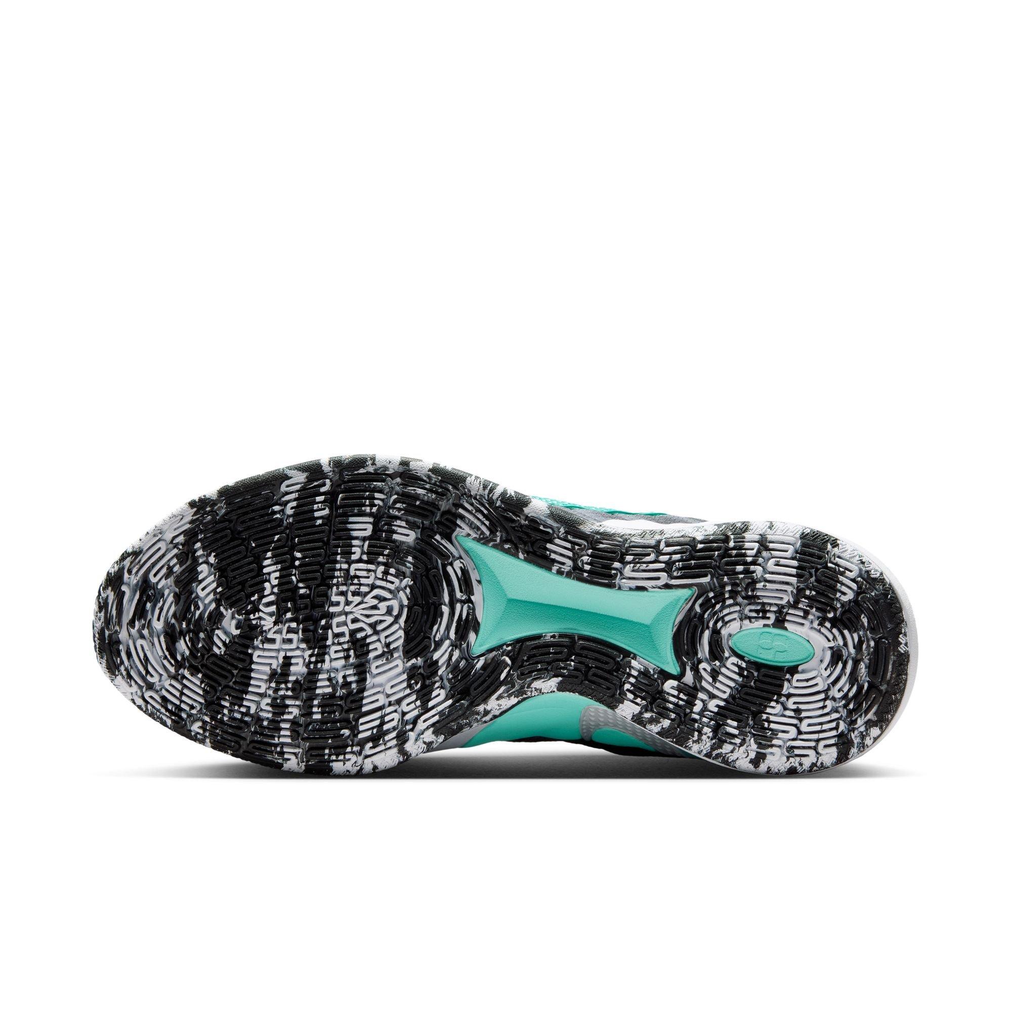 Nike Sabrina 3 "Big Ellie" Basketball Shoe - MINT/BLACK/WHITE Thumbnail View 11