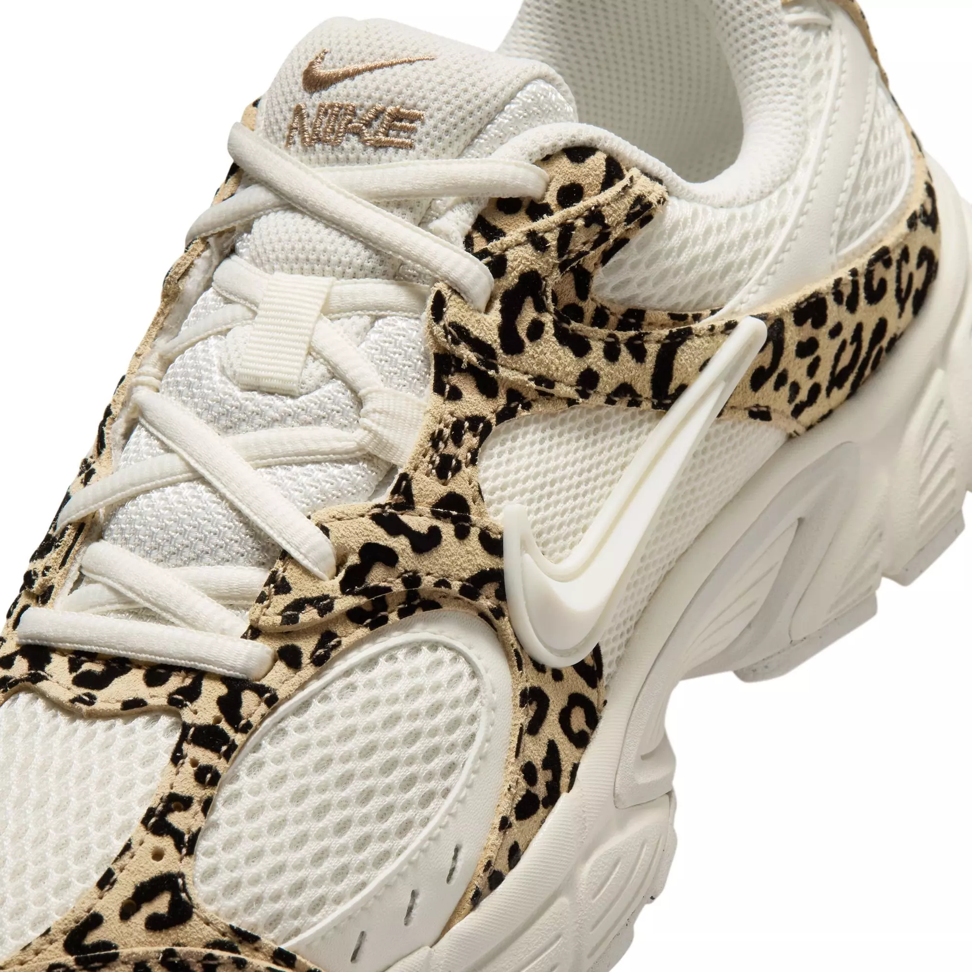 Nike V5 RNR Suede "Sail/Hemp" Women's Shoe - MULTI-COLOR