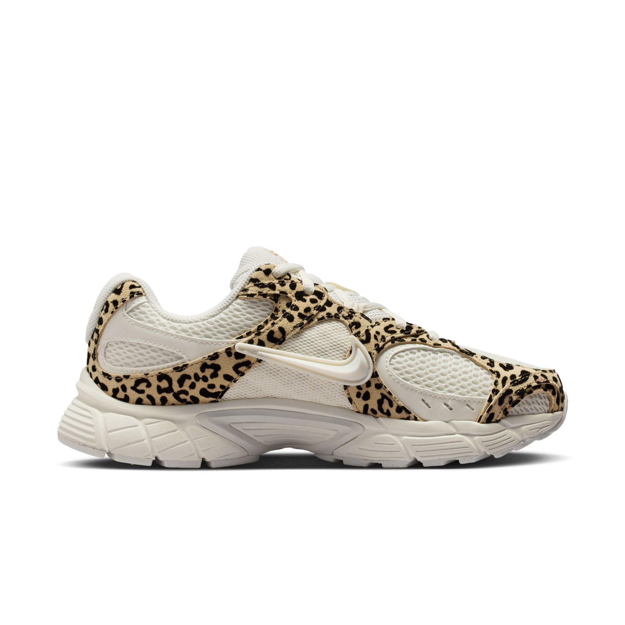 Nike V5 RNR Suede "Sail/Hemp" Women's Shoe - MULTI-COLOR Thumbnail View 2