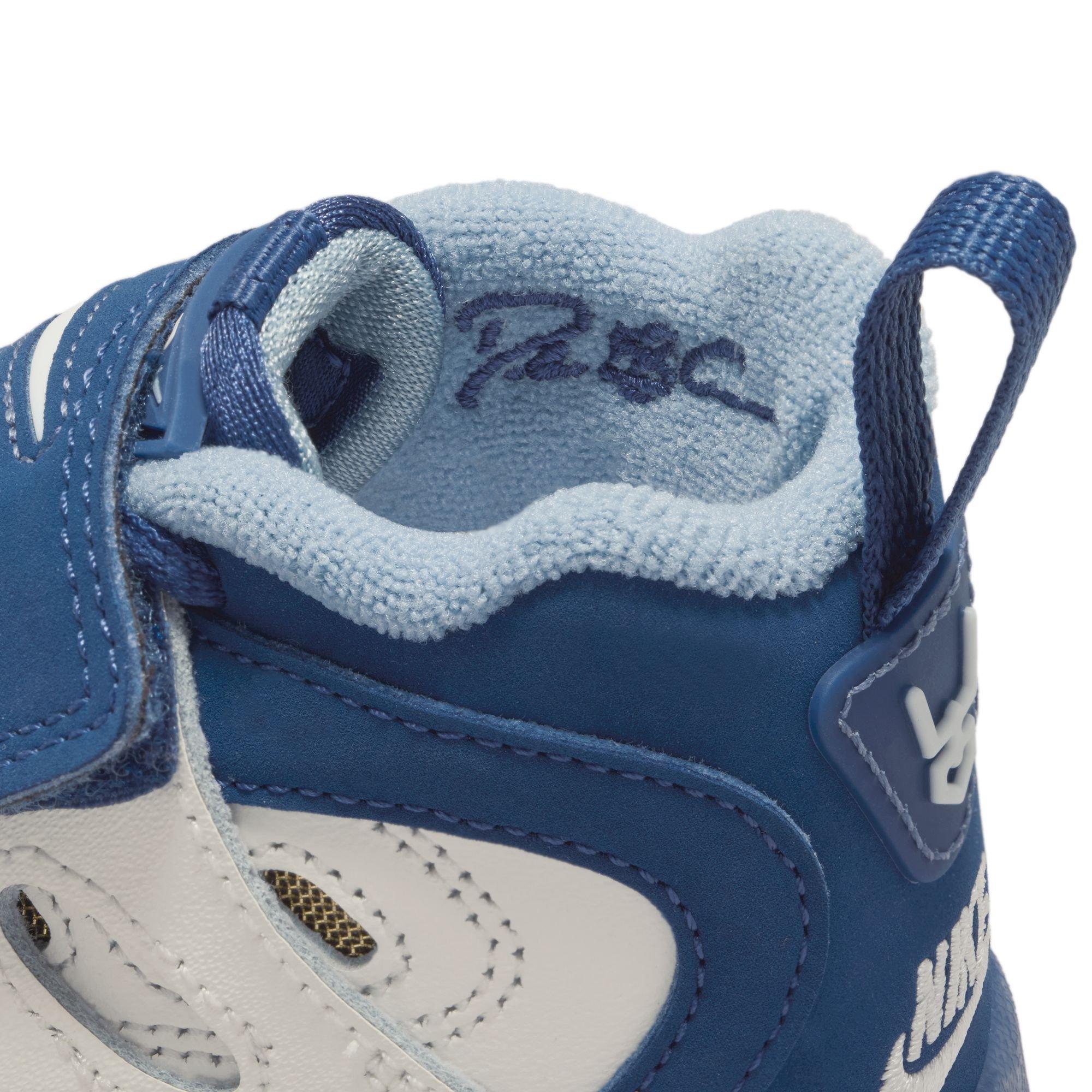 Nike Air Diamond Turf II "Royals" Toddler Kids' Shoe - SAIL/MYSTIC NAVY/BLUE GREY/METALLIC GOLD Thumbnail View 7