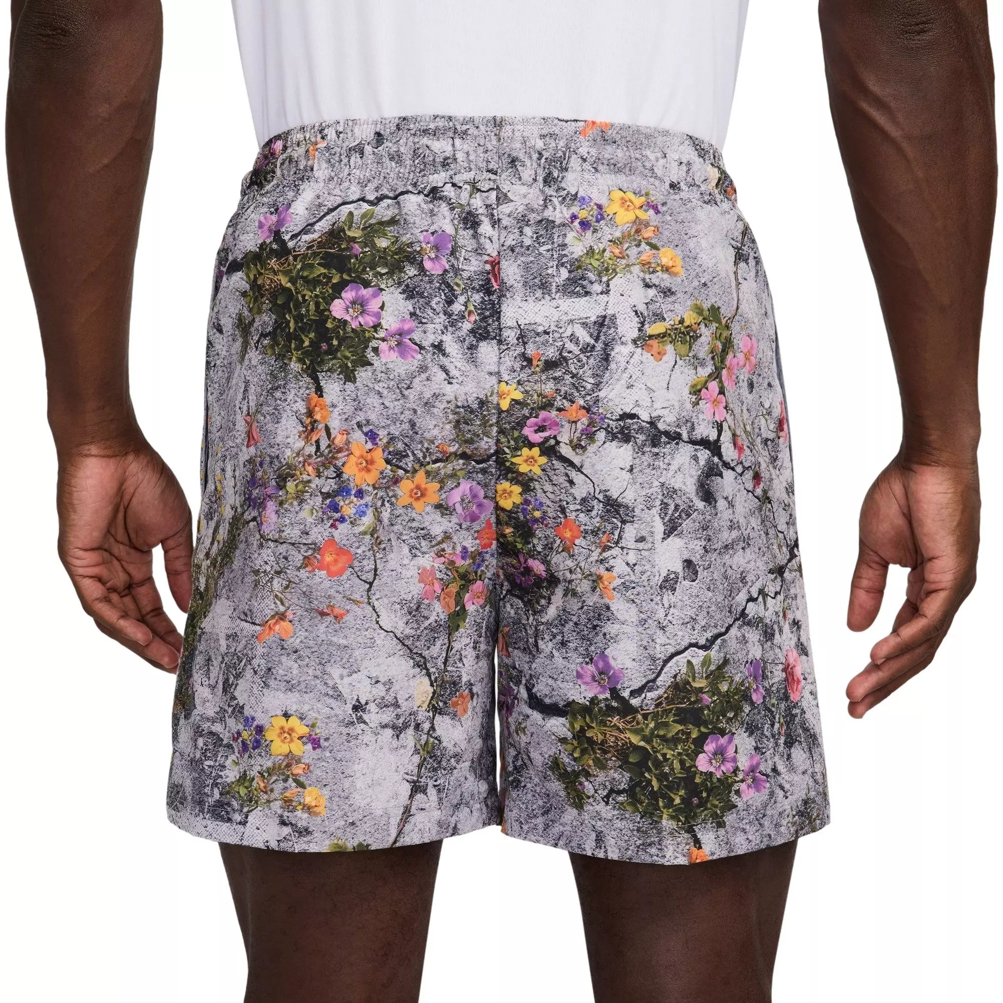 Nike Men's Standard Issue Dri-FIT 5" Practice Woven Basketball Shorts - GREY