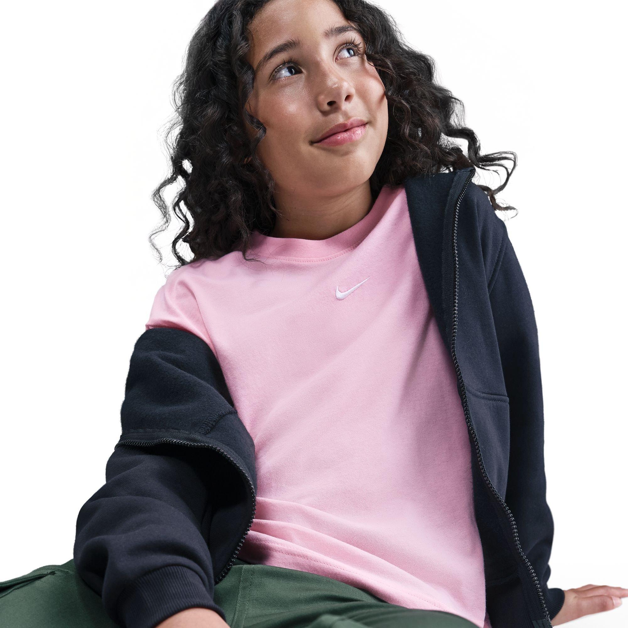 Nike Sportswear Essential Big Girls' Tee
