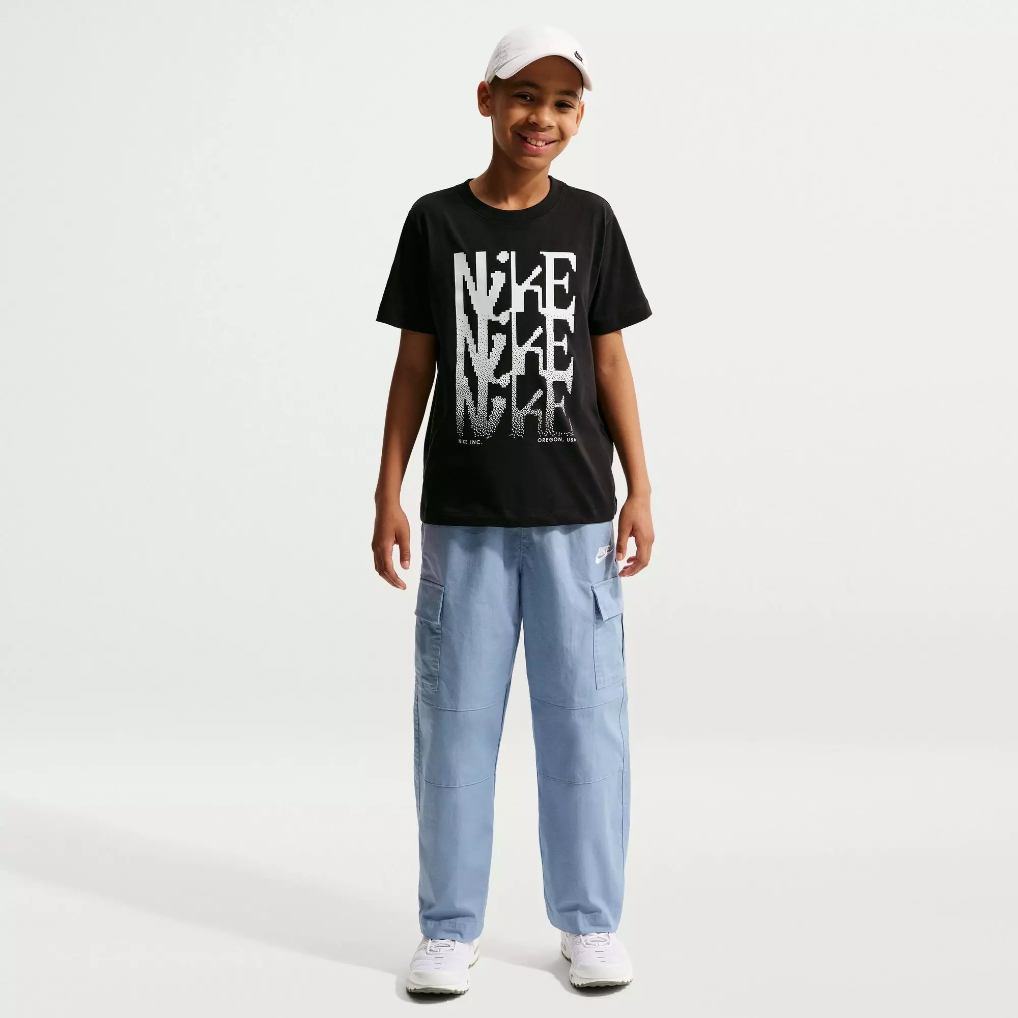 Nike Big Boy's Script Tee - Black - BLACK