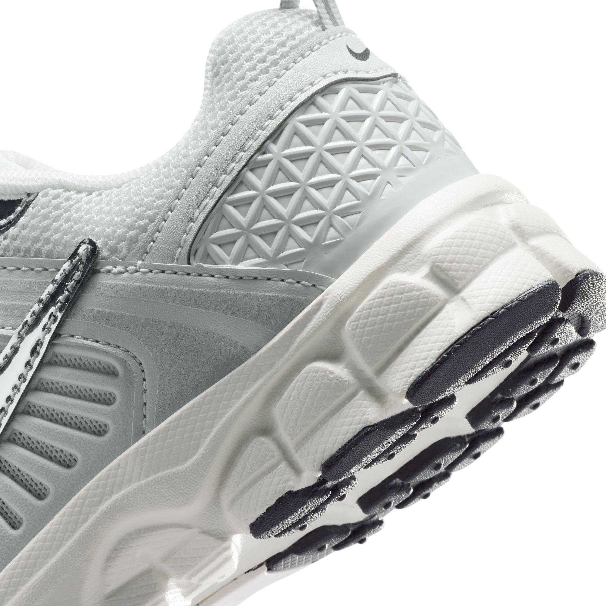 Nike Vomero 5 "Photon Dust/Chrome/Gridiron/Sail" Preschool Boys' Shoe - GREY/WHITE Thumbnail View 10