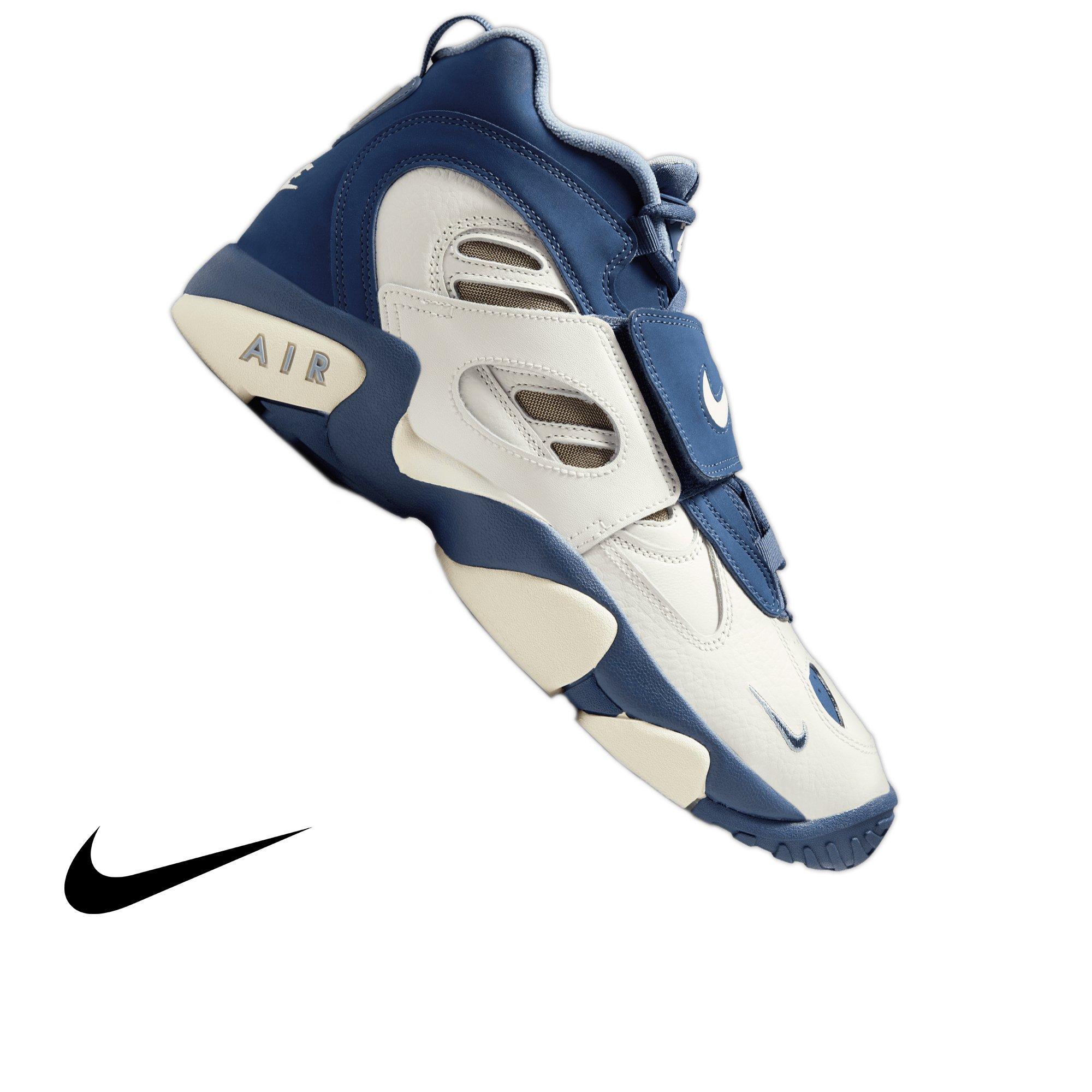Nike Air Diamond Turf II "Royals" Men's Shoe - SAIL/MYSTIC NAVY/BLUE GREY/METALLIC GOLD Thumbnail View 1