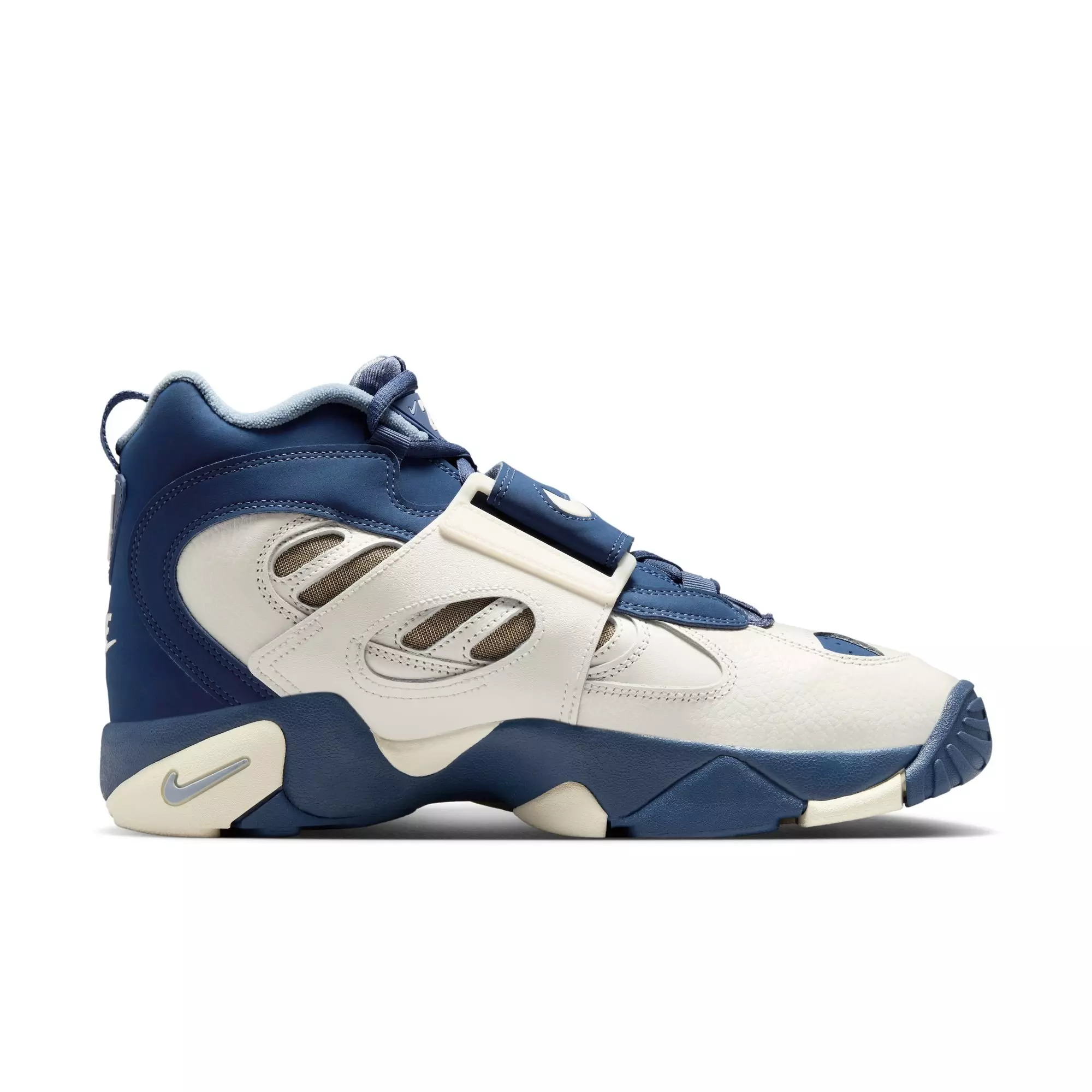 Nike Air Diamond Turf II "Royals" Men's Shoe - SAIL/MYSTIC NAVY/BLUE GREY/METALLIC GOLD