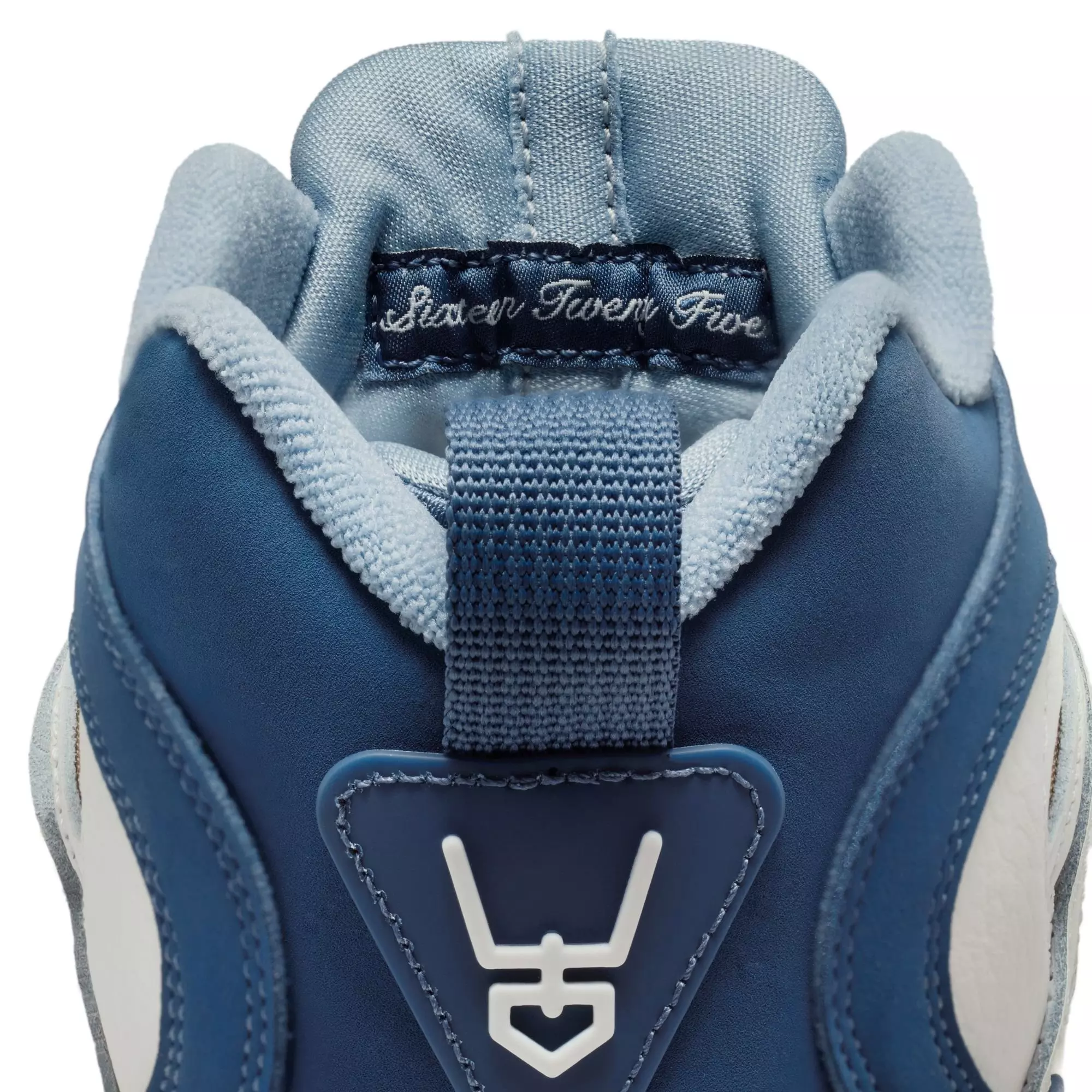 Nike Air Diamond Turf II "Royals" Men's Shoe - SAIL/MYSTIC NAVY/BLUE GREY/METALLIC GOLD