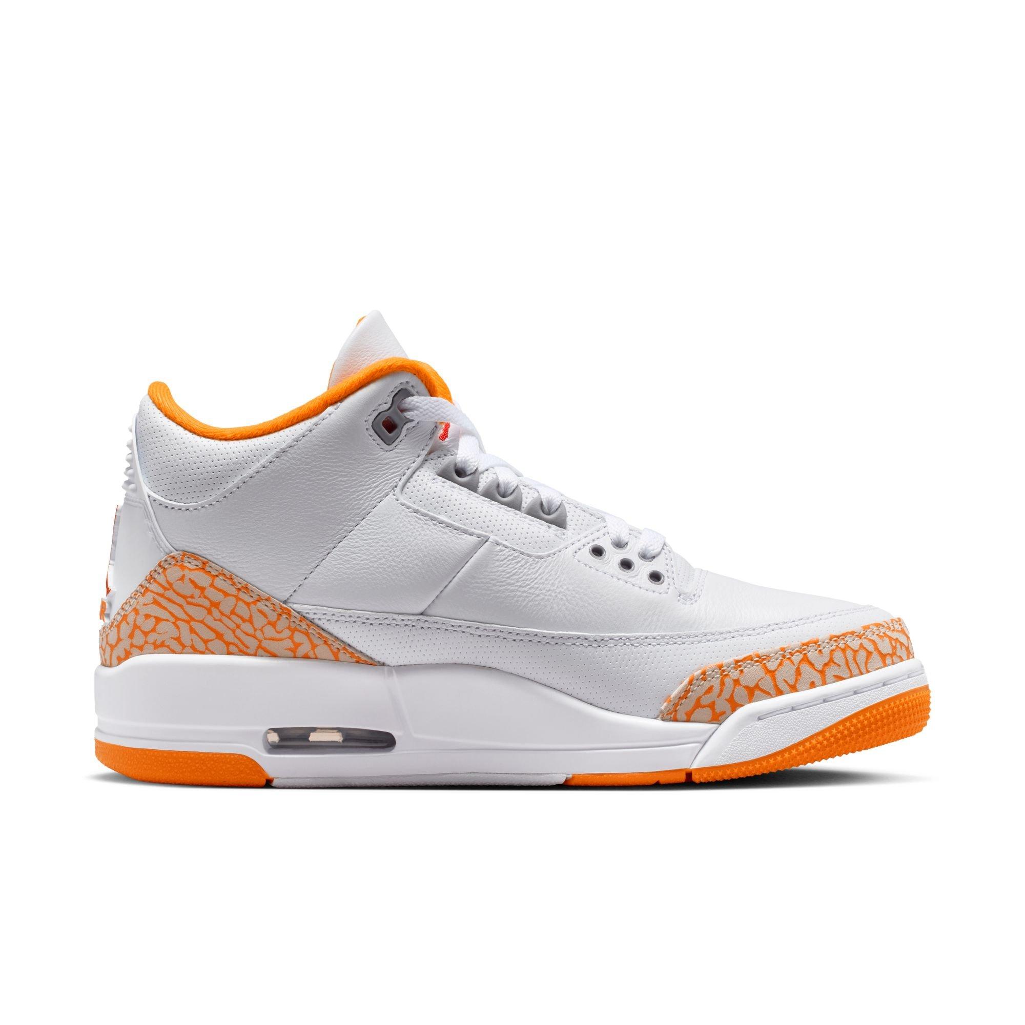 Jordan Retro 3 "Orange Citrus" Women's Shoe - WHITE/MULTI-COLOR Thumbnail View 3