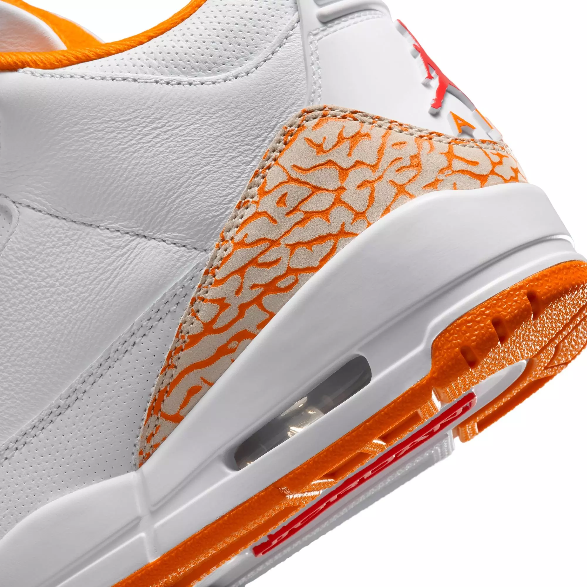 Jordan Retro 3 "Orange Citrus" Women's Shoe - WHITE/MULTI-COLOR