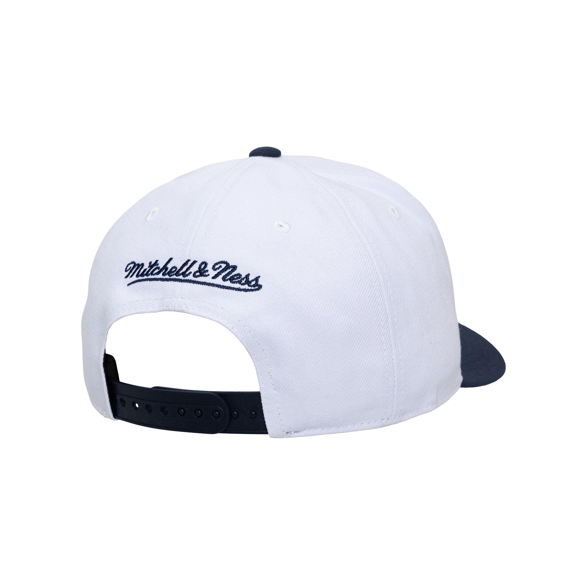 Mitchell & Ness Dallas Mavericks Bill Smack White/Navy Snapback Hat