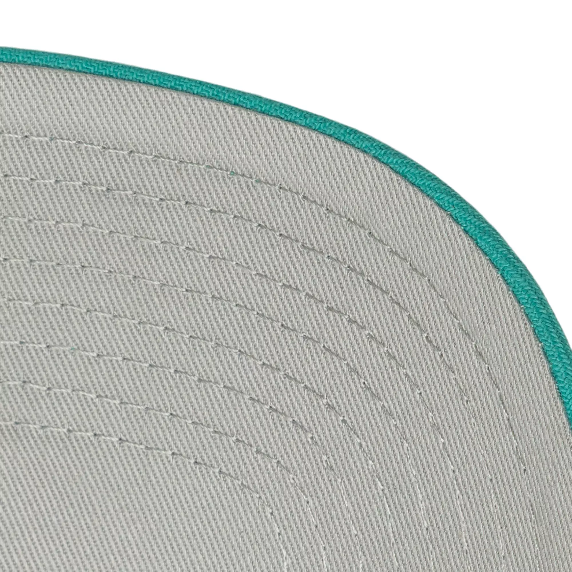 Mitchell & Ness Memphis Grizzlies Bill Smack Snapback Hat - White/Teal - WHITE/TEAL