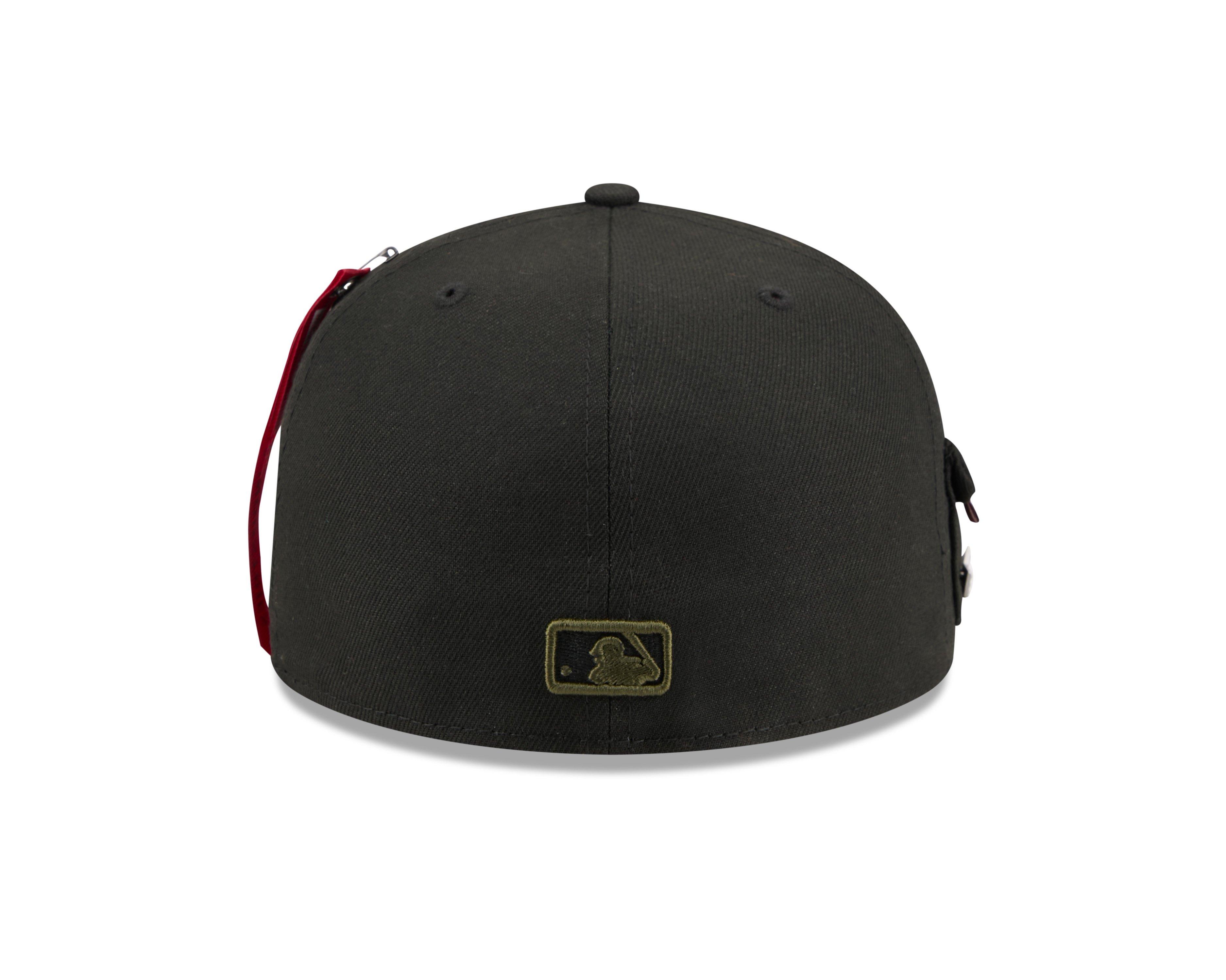 New Era New York Yankees 59FIFTY Alpha Industries Fitted Hat - Black - BLACK