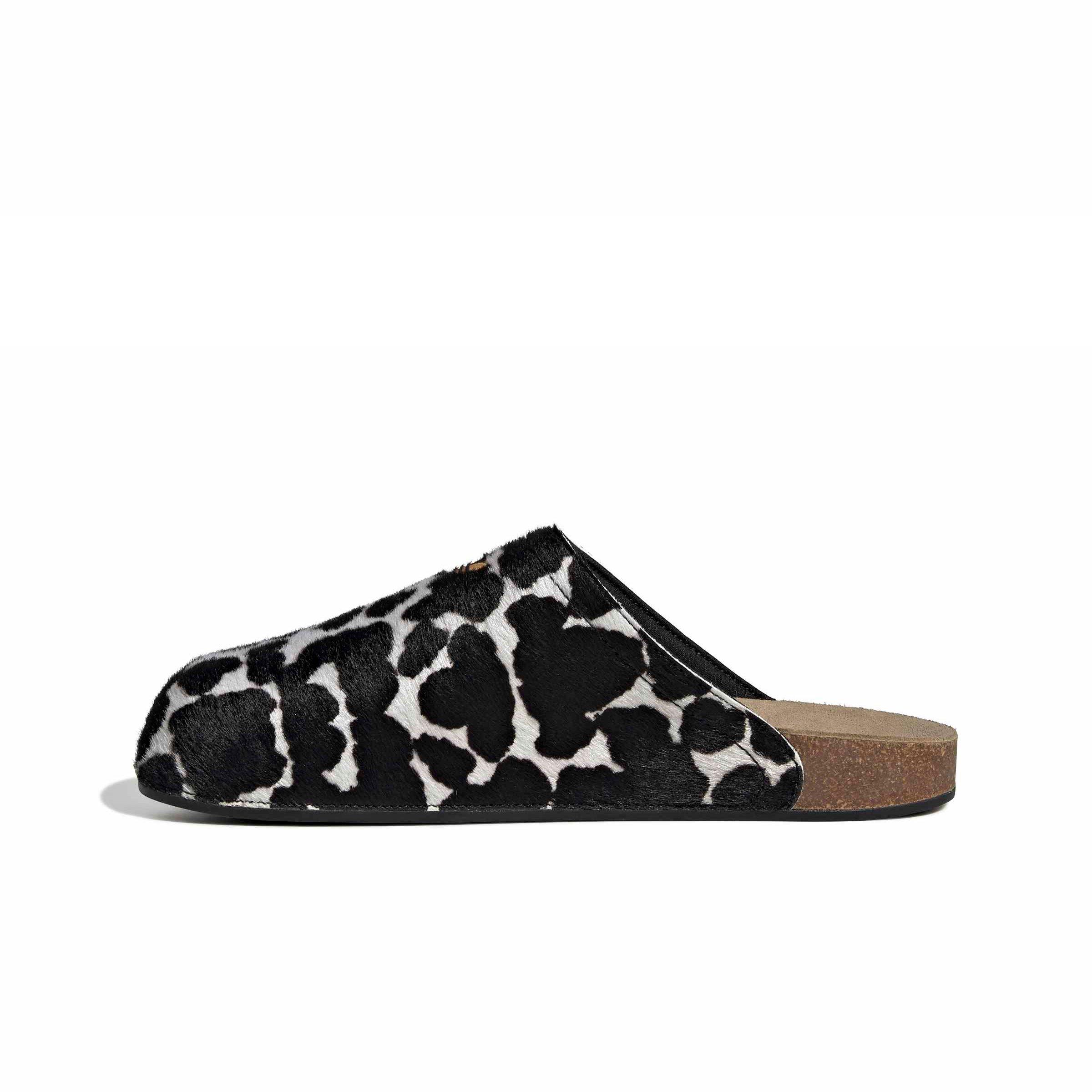 adidas Originals Adimule "Core Black/White" Unisex Slide - BLACK/WHITE Thumbnail View 2