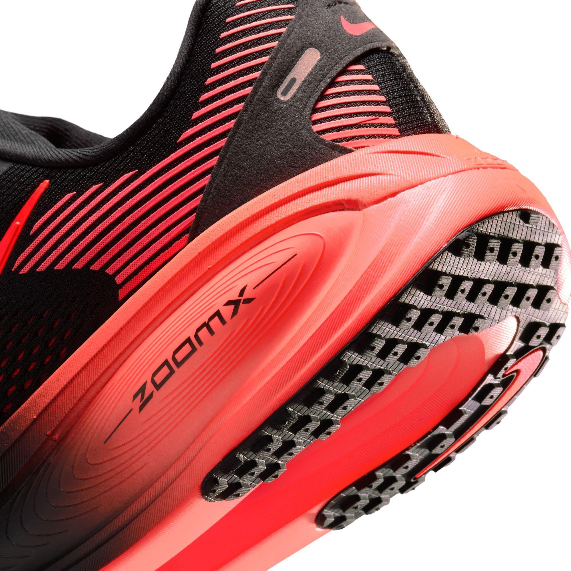 Nike Vomero 18 "Black/Bright Crimson/University Red" Men's Road Running Shoe - BLACK/RED Thumbnail View 11