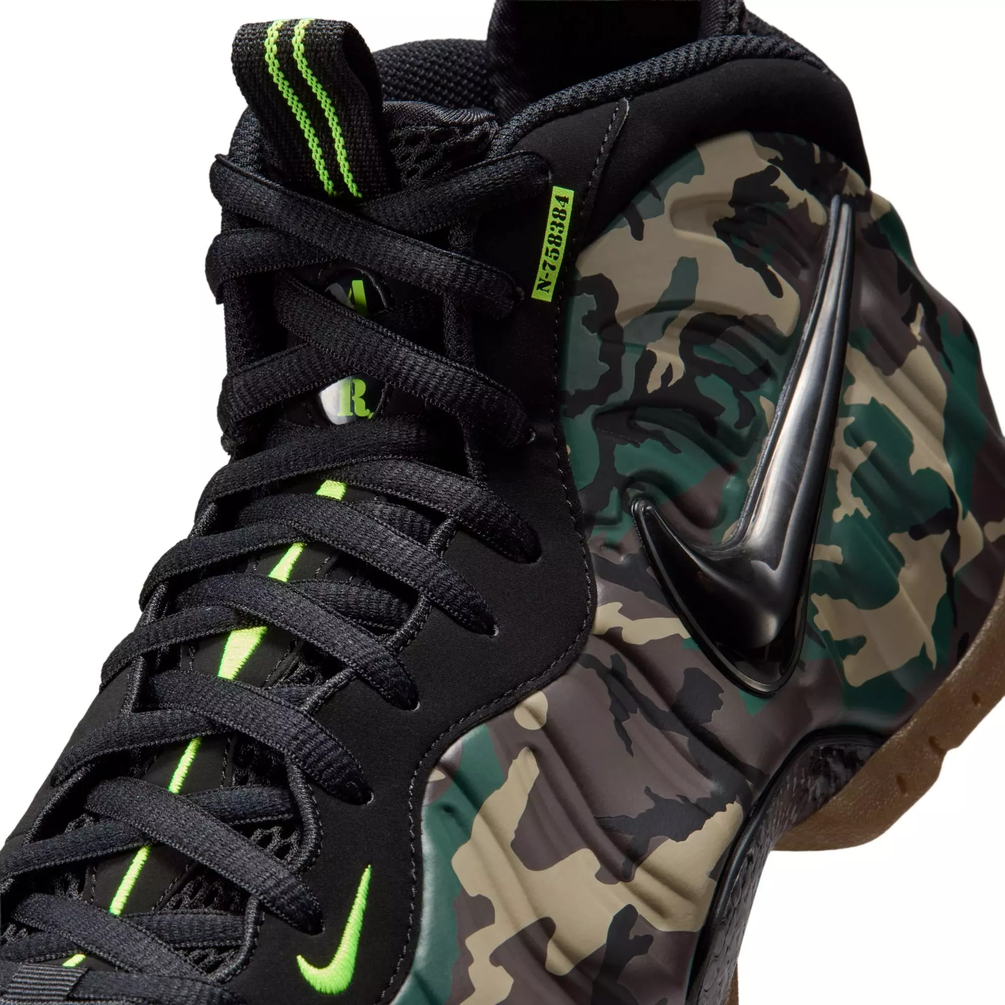 Nike Air Foamposite Pro Premium "Green Camo" Men's Shoe - BLACK/VOLTAGE GREEN/GUM DARK BROWN