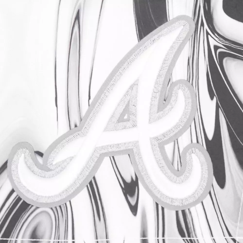 Pro Standard Atlanta Braves Met Silver Short Pants-Silver - SILVER