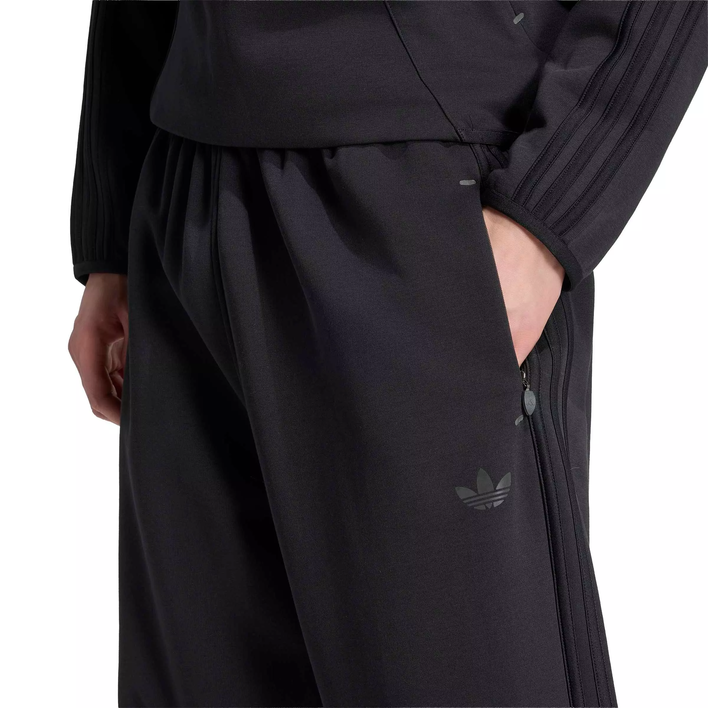 adidas Originals Spacer Teamgeist 26 Men's Cutline Open Hem Pants - BLACK