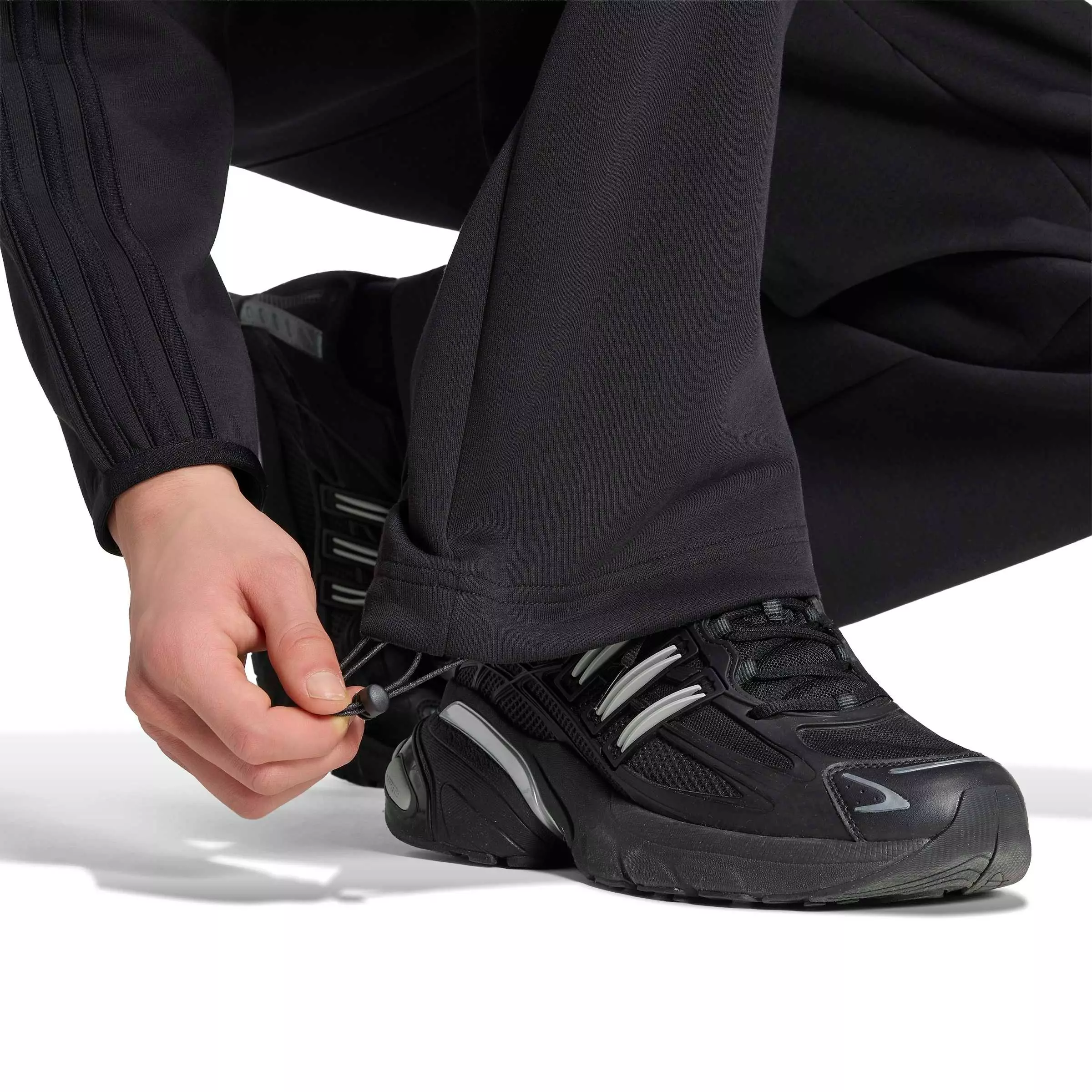 adidas Originals Spacer Teamgeist 26 Men's Cutline Open Hem Pants - BLACK