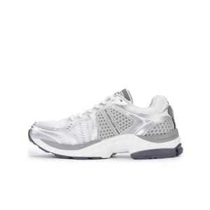 Saucony Triumph 4 KDZ "White/Silver" Grade School Kids' Shoe - WHITE/SILVER