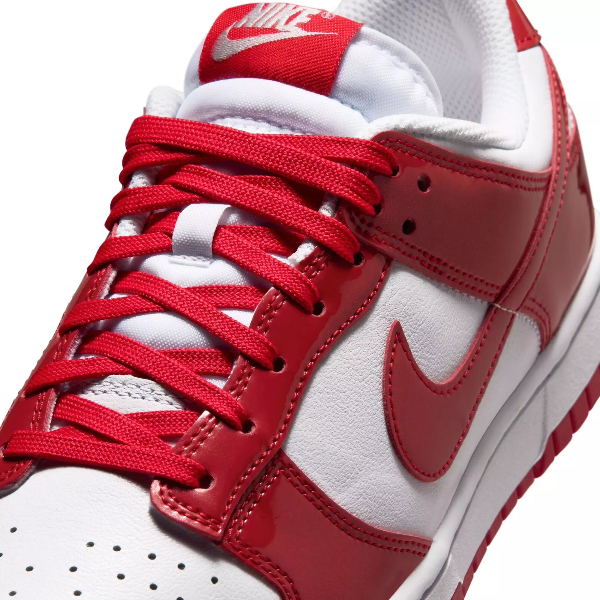Nike Dunk Low SE "White/University Red" Women's Shoe - WHITE/RED
