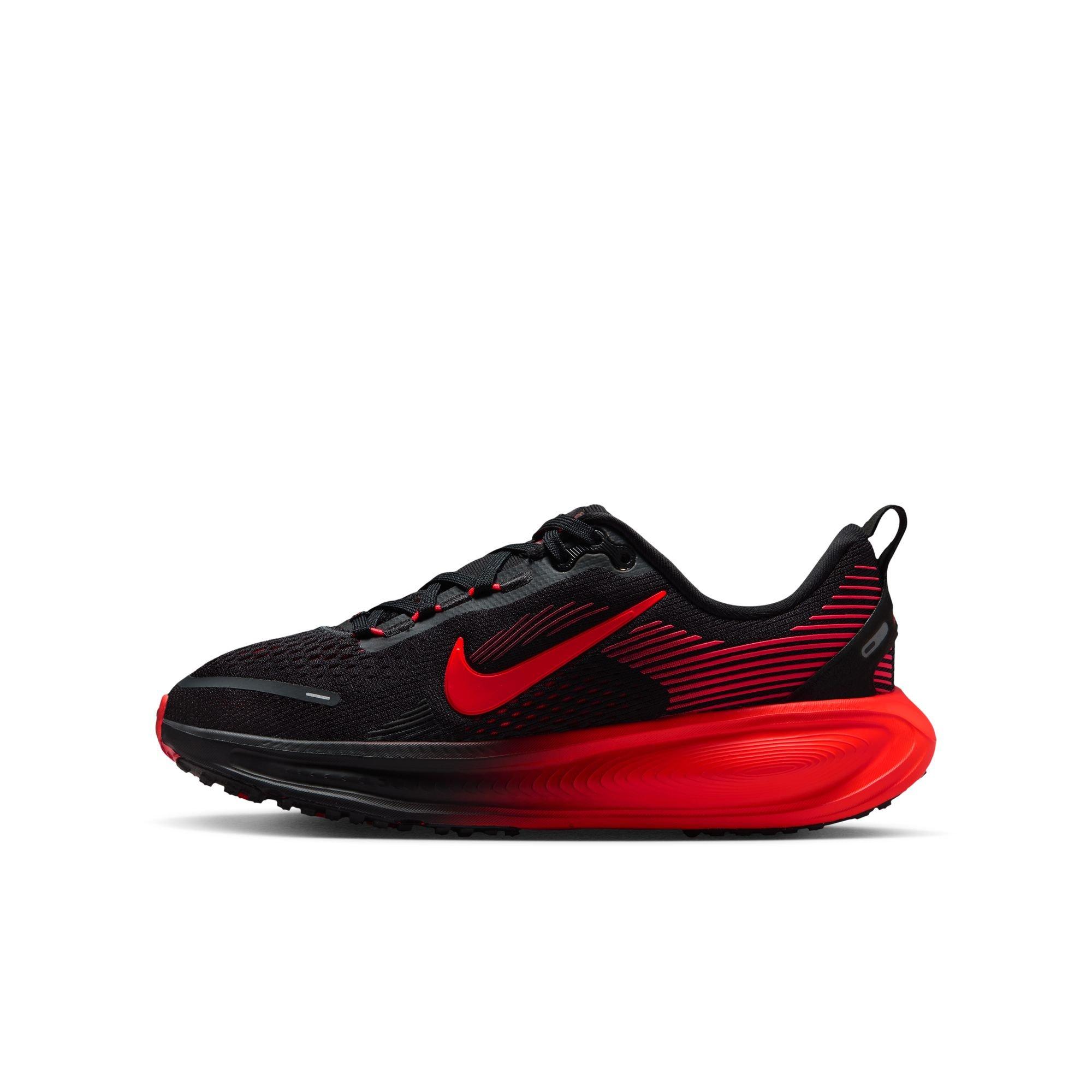 Nike Vomero 18 "Black/Bright Crimson/University Red" Grade School Boys' Running Shoe - BLACK/CRIMSON Thumbnail View 4