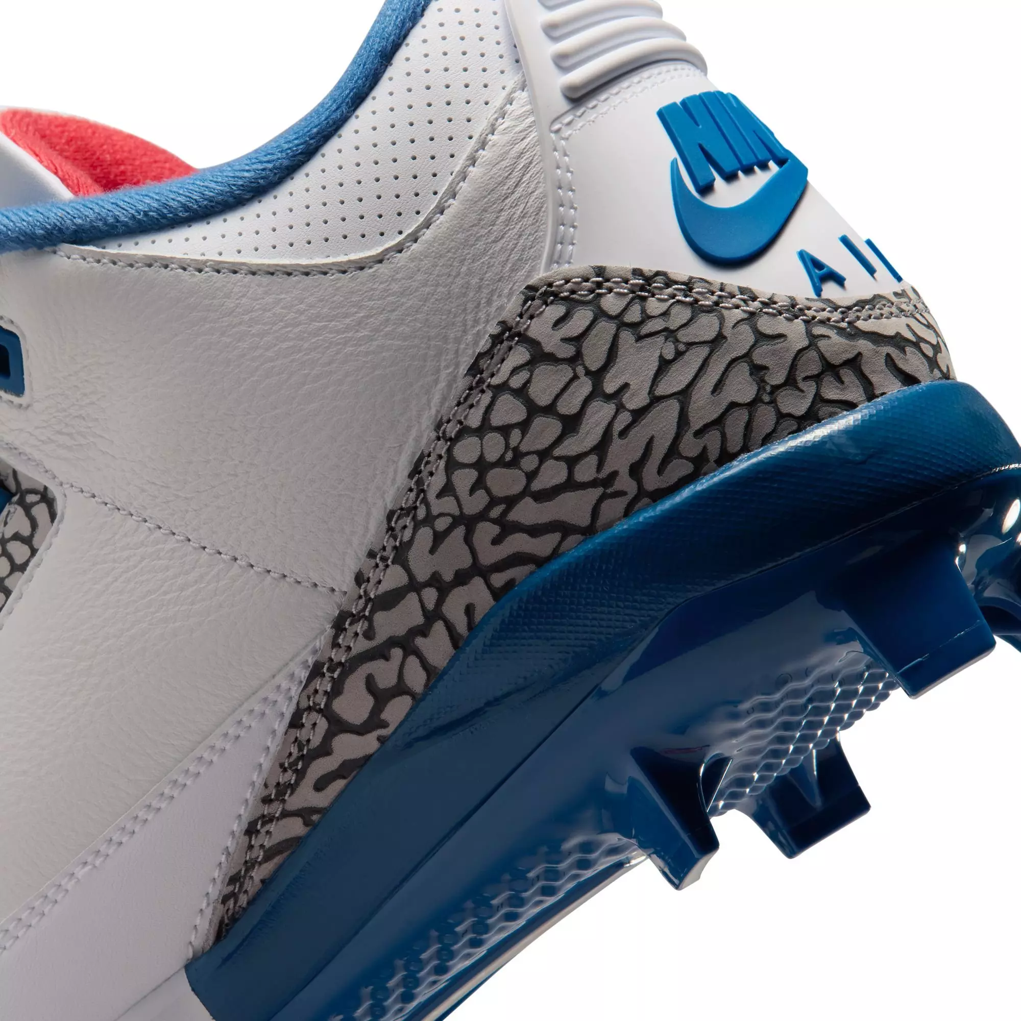 Jordan 3 Retro MCS "True Blue" Men's Baseball Cleat - WHITE/FIRE RED/TRUE BLUE/CEMENT GREY