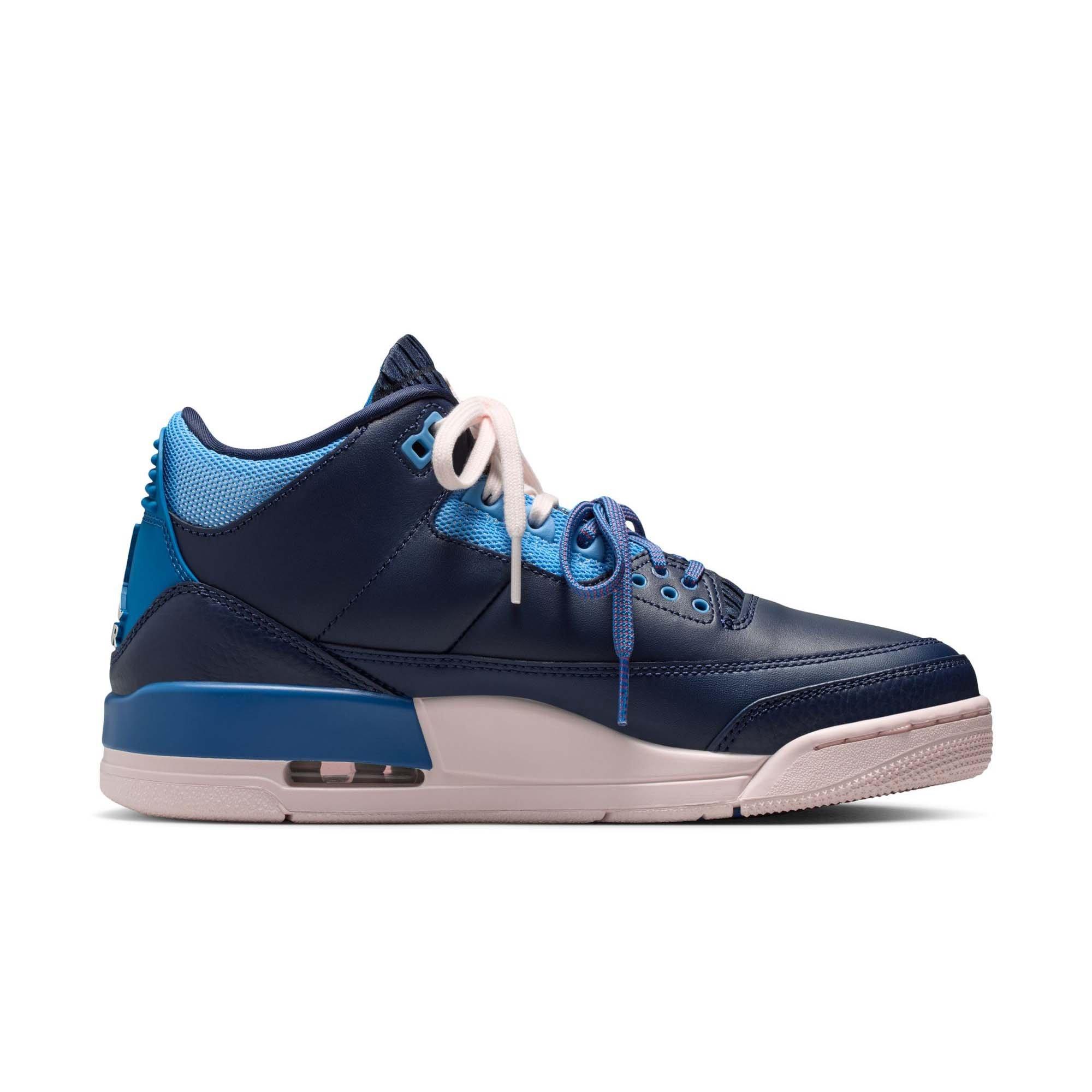 Jordan 3 Retro "Sports Renaissance" Women's Shoe - OBSIDIAN/CHALK/TRACK RED
