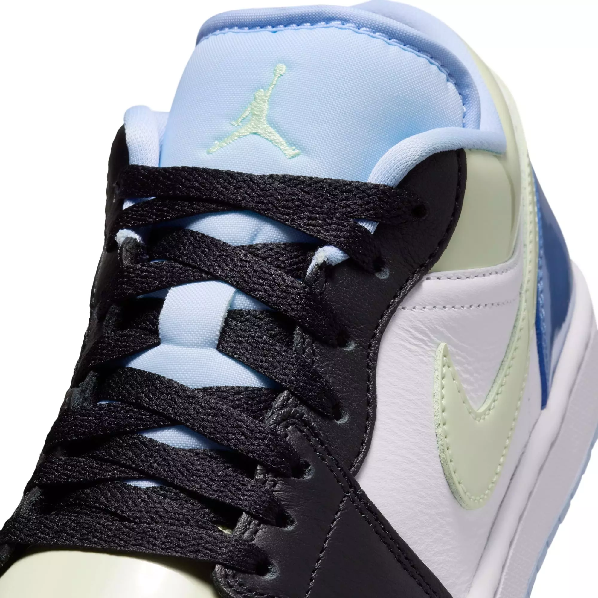 Jordan 1 Low SE "Black/Pink Spell/White" Women's Shoe - MULTI-COLOR